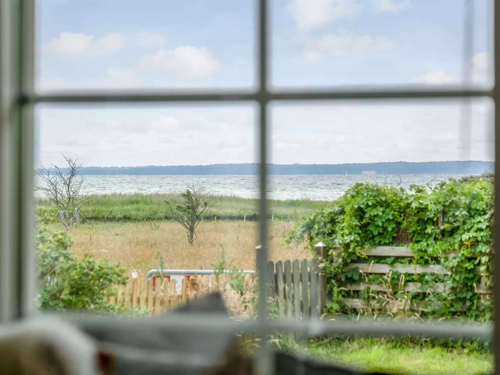 "Bernadete" - 50m to the fjord-Buiten