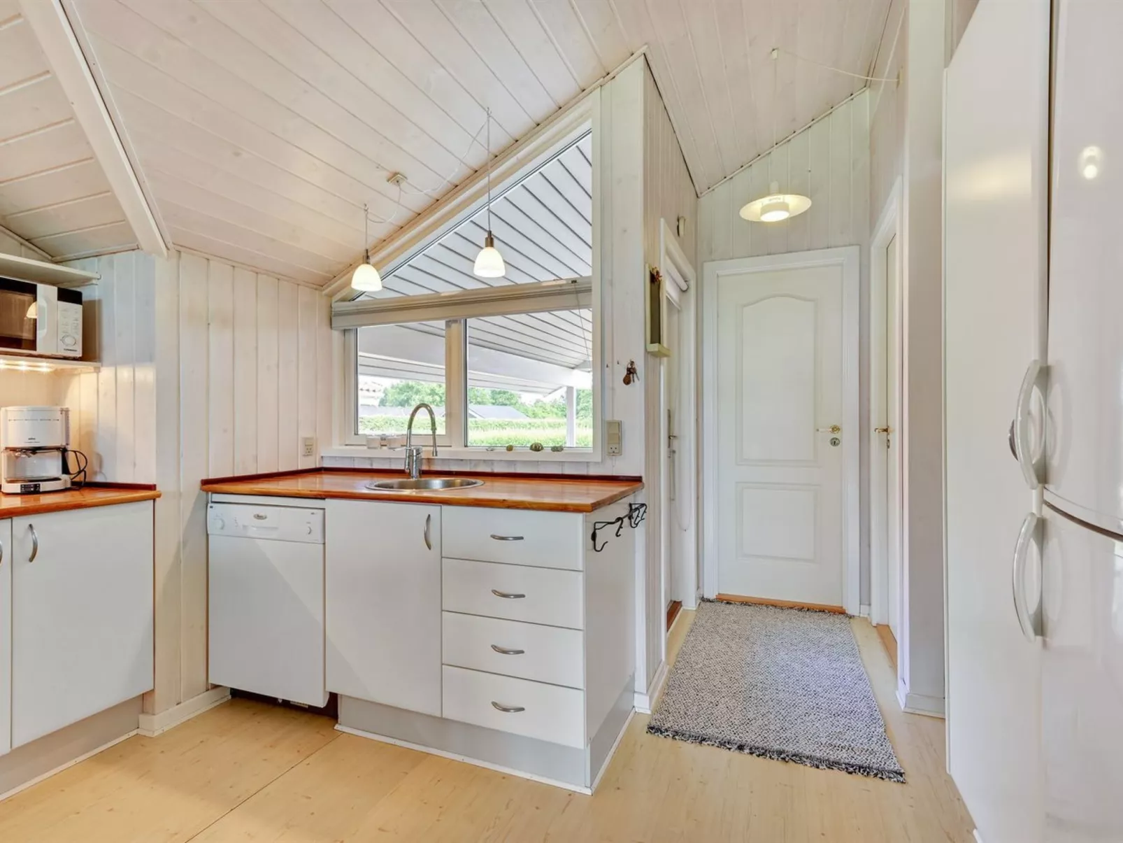 "Dyrken" - 200m from the sea-Binnen