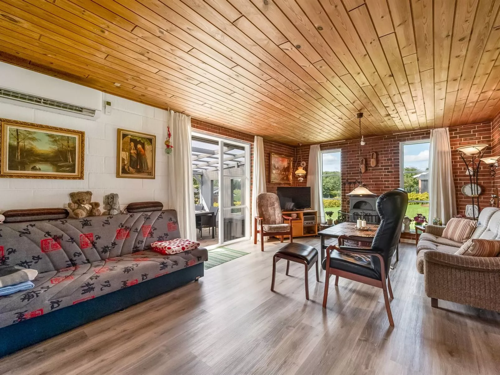 "Tuki" - 700m to the fjord-Binnen