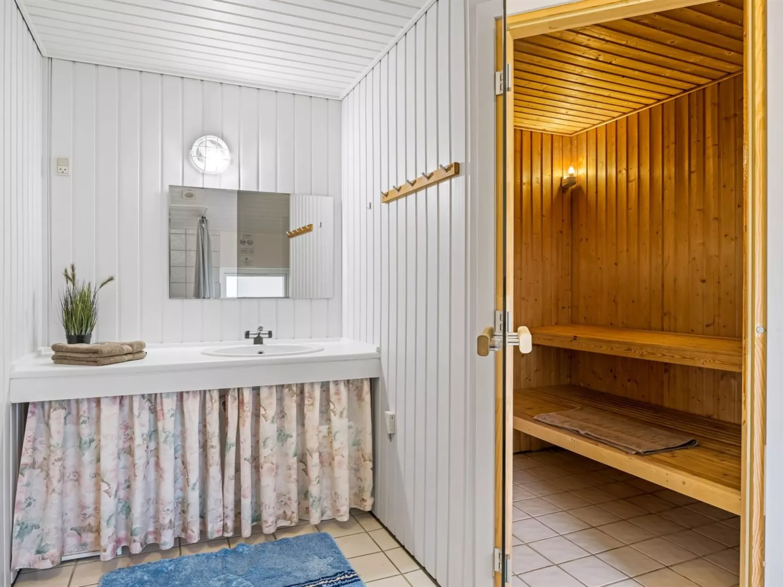 "Gottfreda" - 330m to the fjord-Binnen