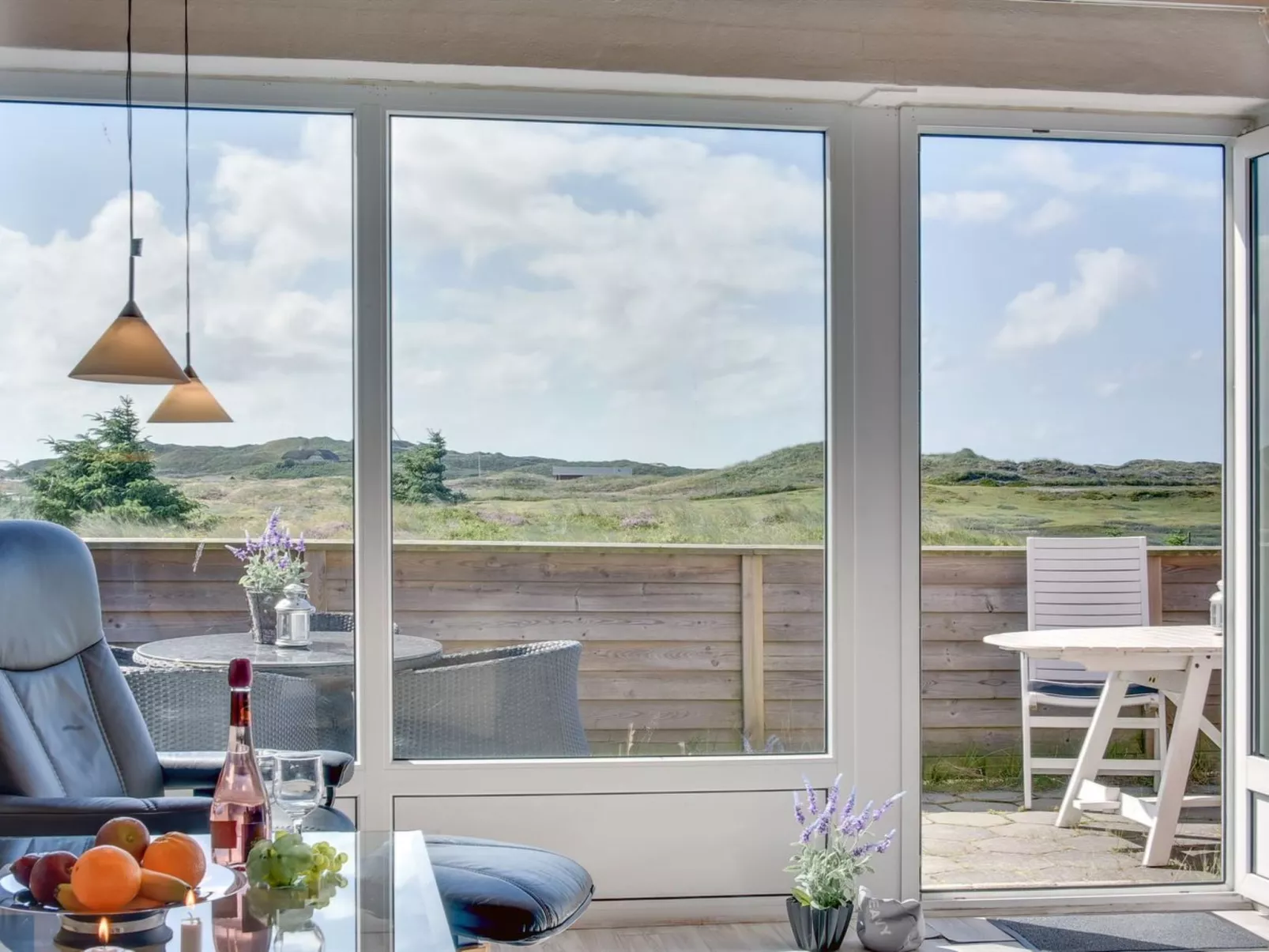 "Dorothea" - 450m to the fjord-Binnen