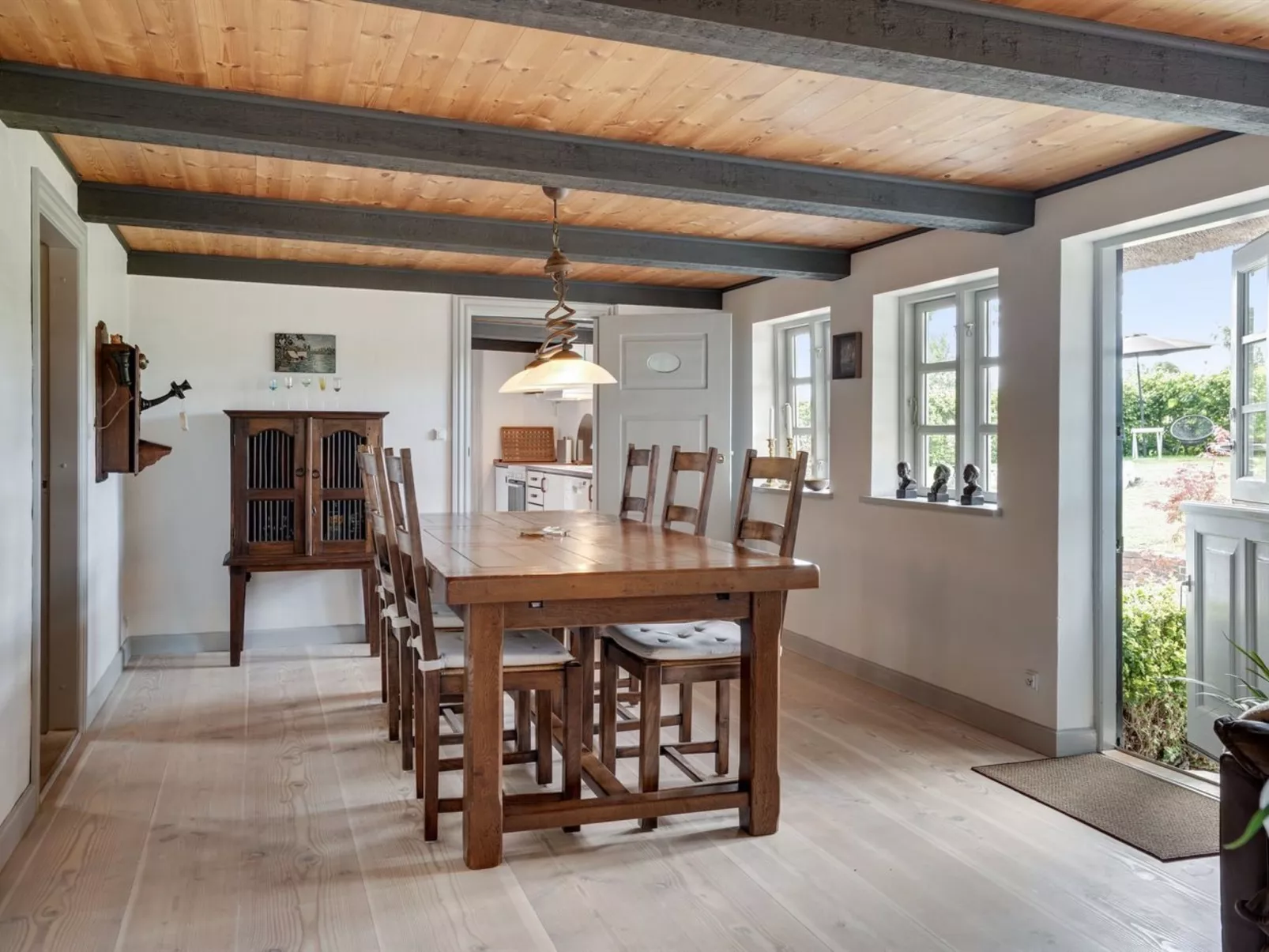 "Maileen" - 2.1km to the fjord-Binnen