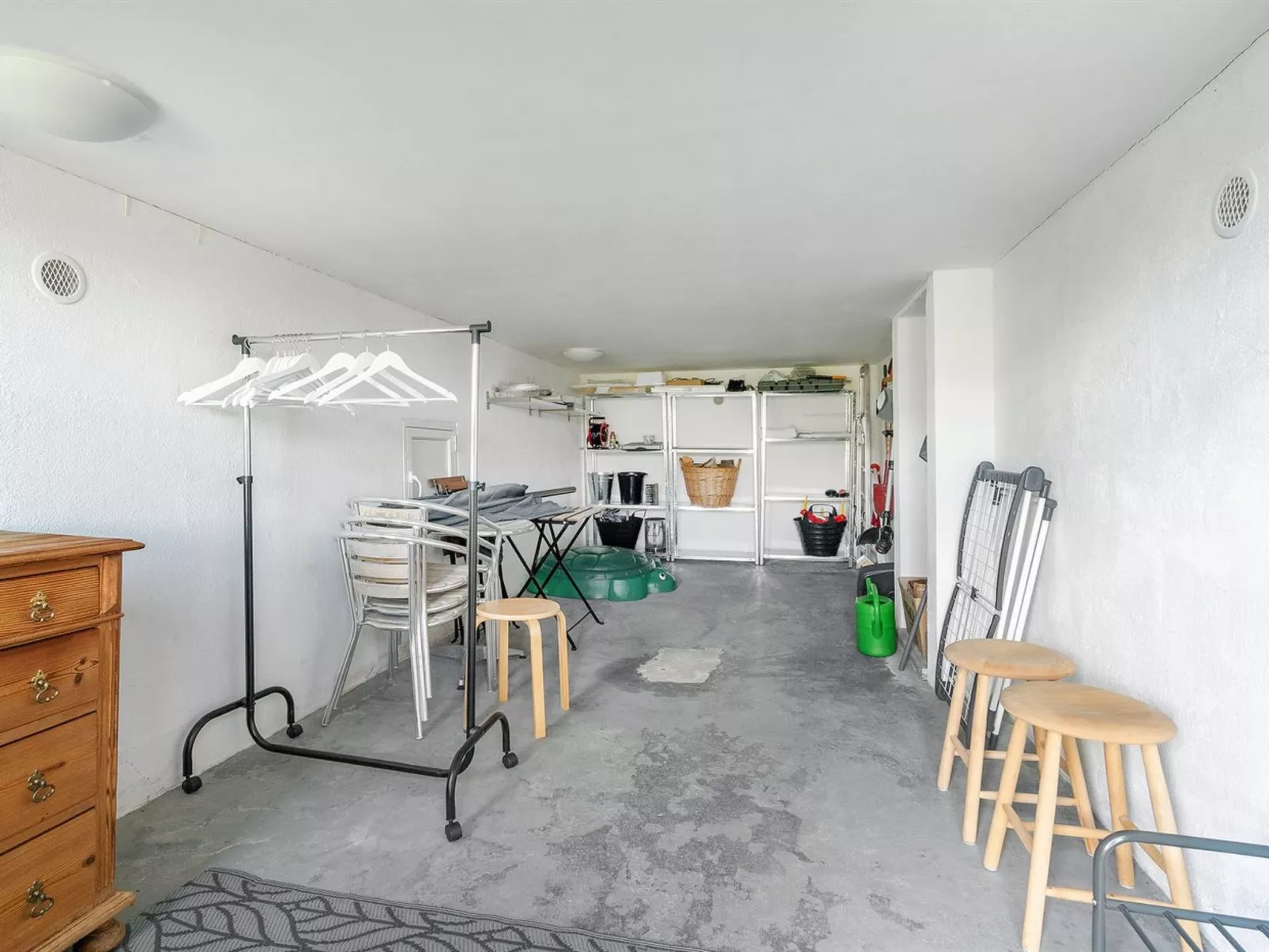 "Ortwin" - 300m from the sea-Binnen