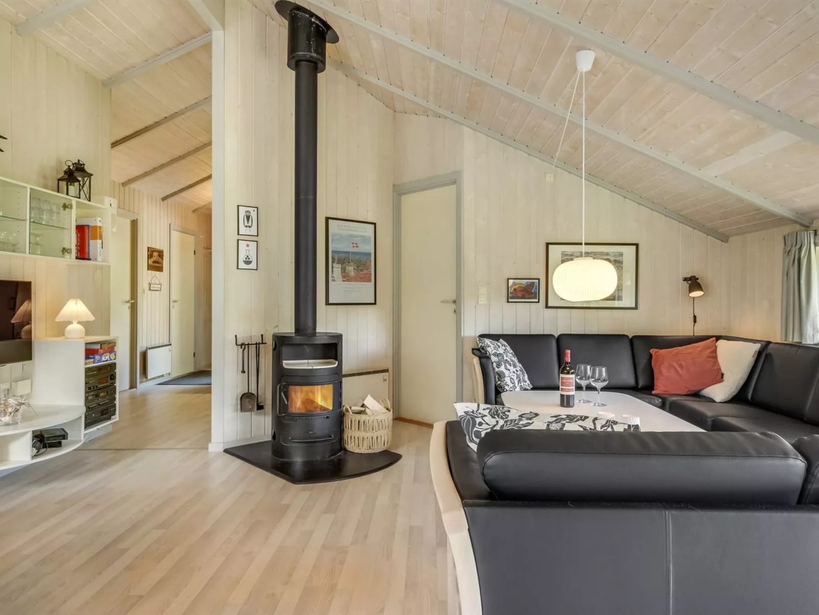 "Joakim" - 350m from the sea-Binnen