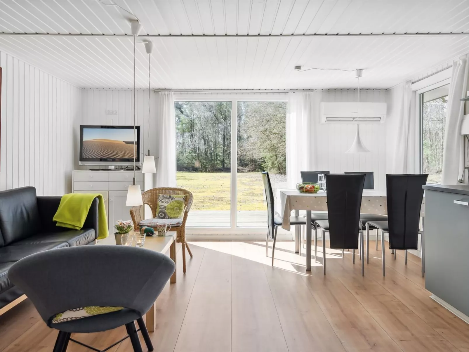 "Apoline" - 5km from the sea-Buiten