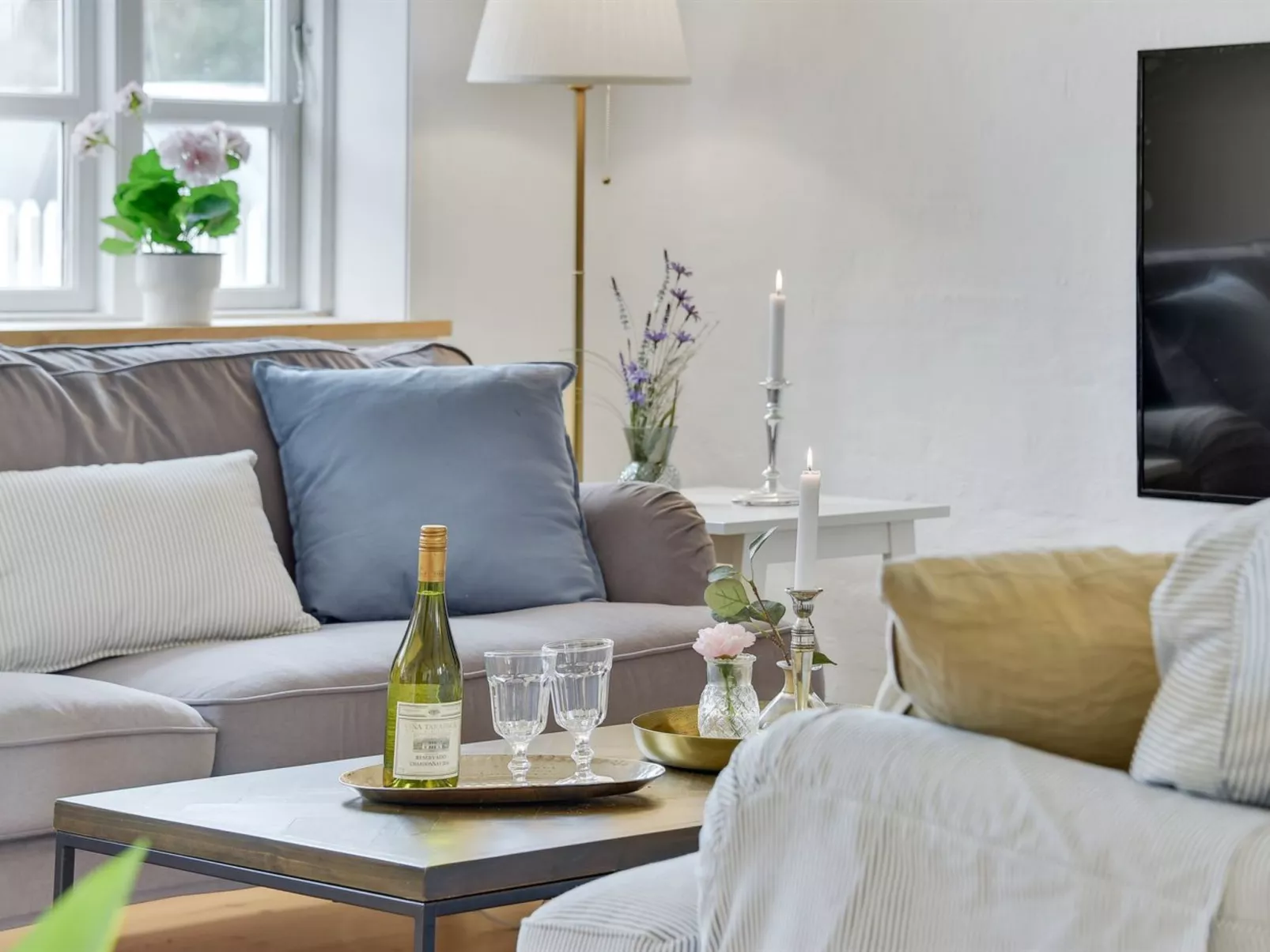 "Juhana" - 150m from the sea-Binnen