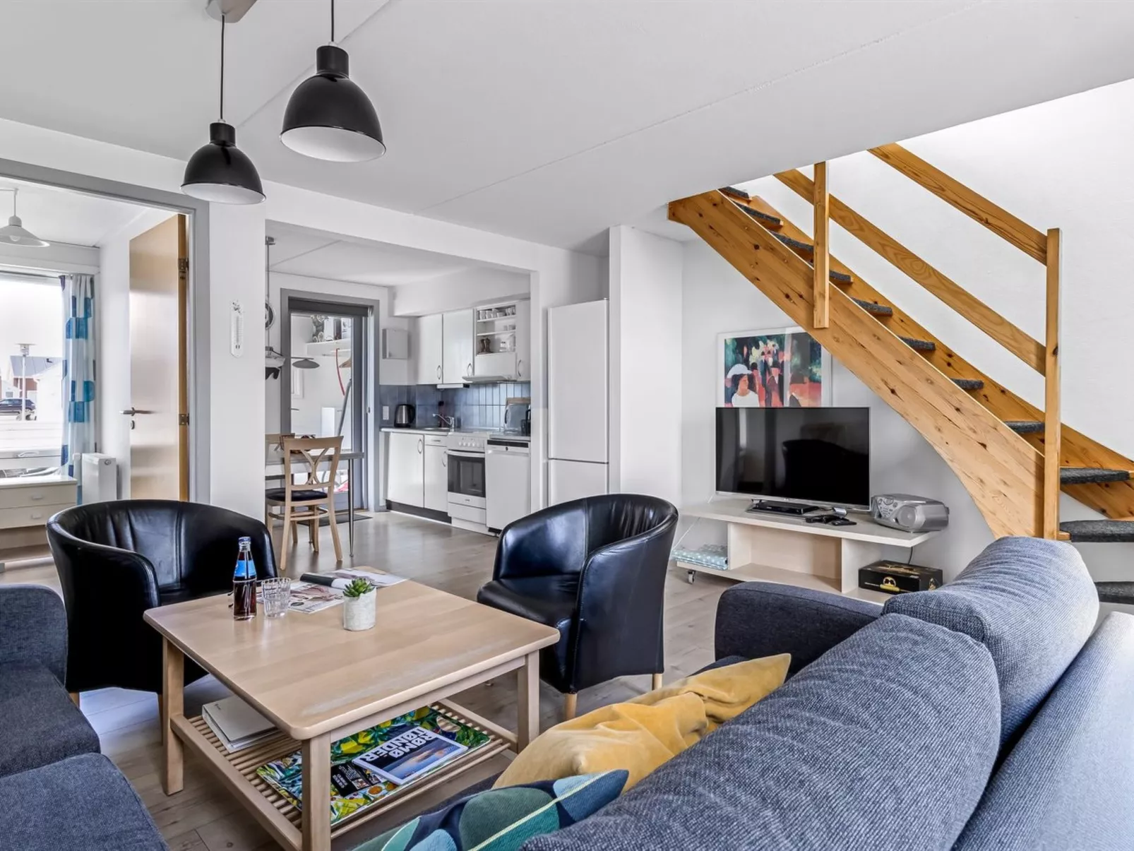 "Nils" - 2.3km from the sea - Binnen