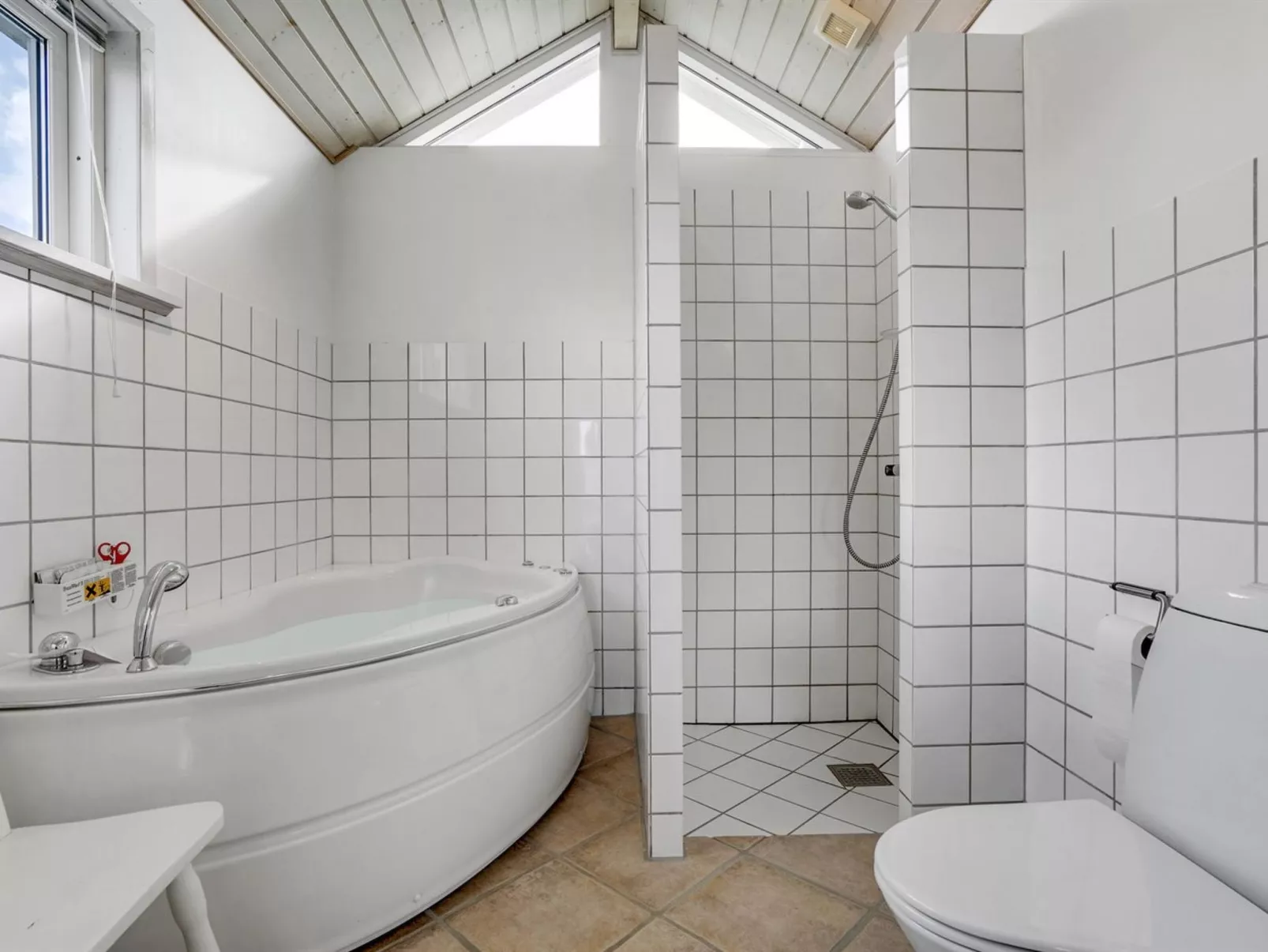 "Mortensen" - 350m from the sea-Binnen