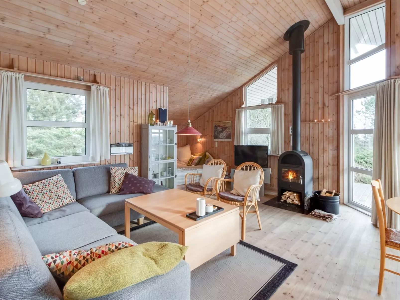 "Jaakob" - 4km from the sea-Binnen