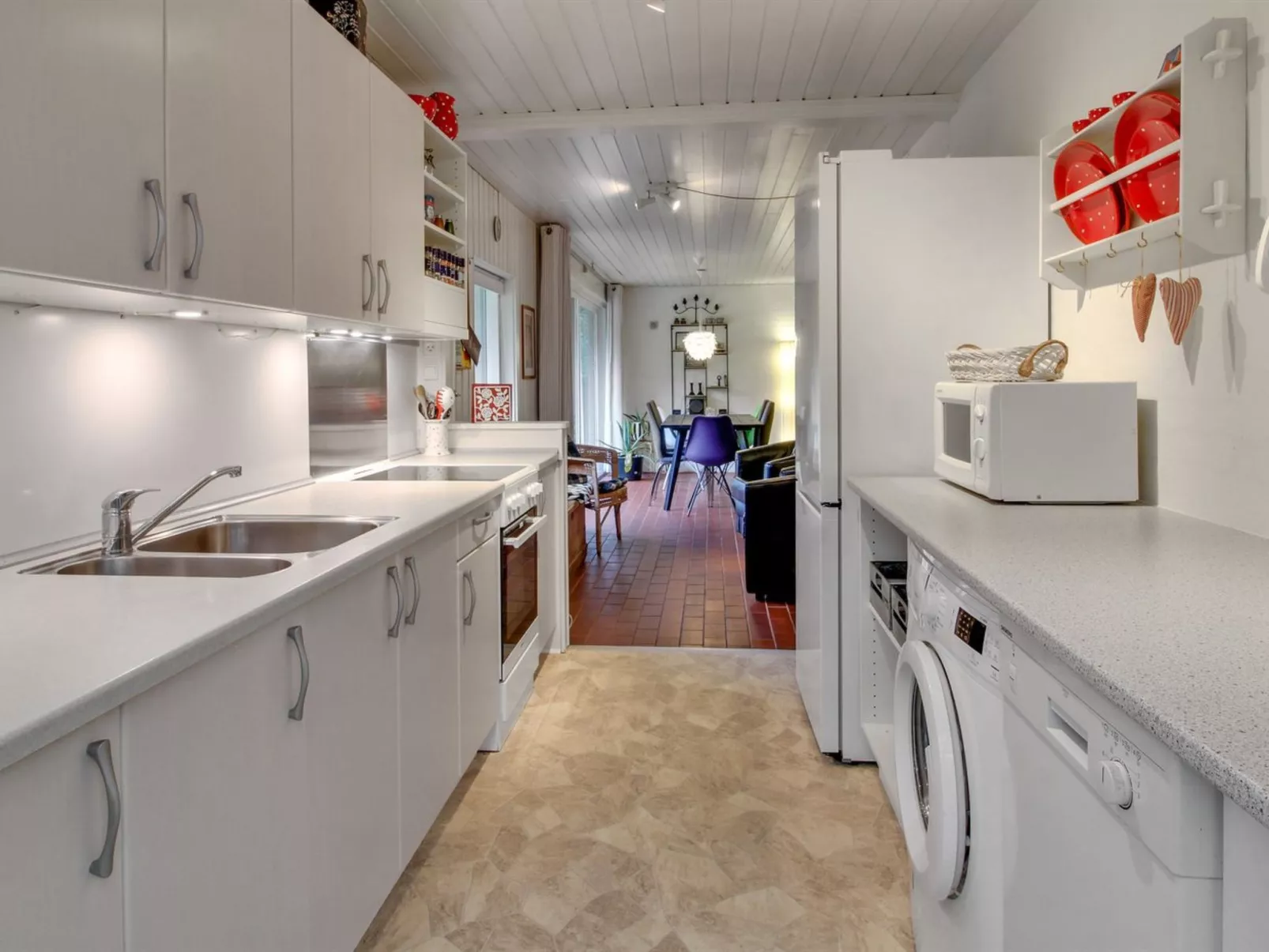 "Emilla" - 3.8km from the sea-Binnen