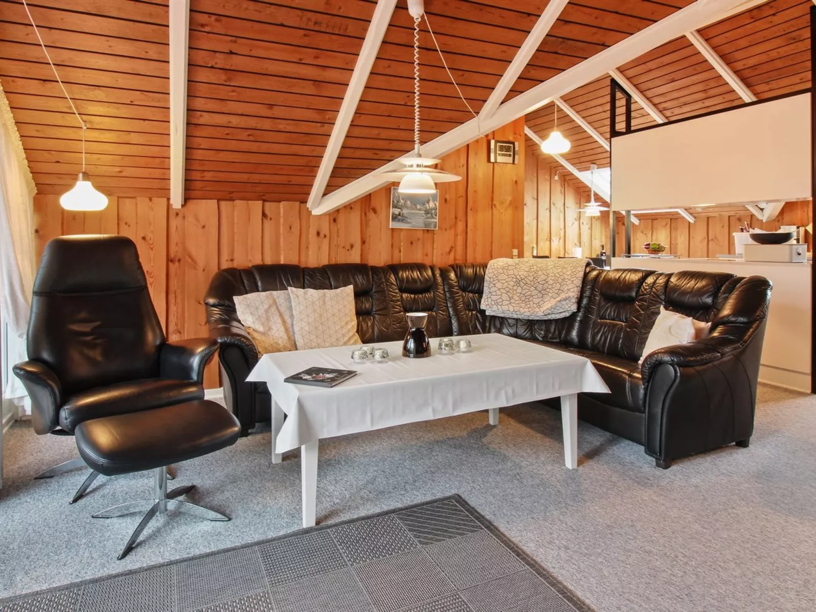 "Sebiorn" - 300m to the fjord-Binnen