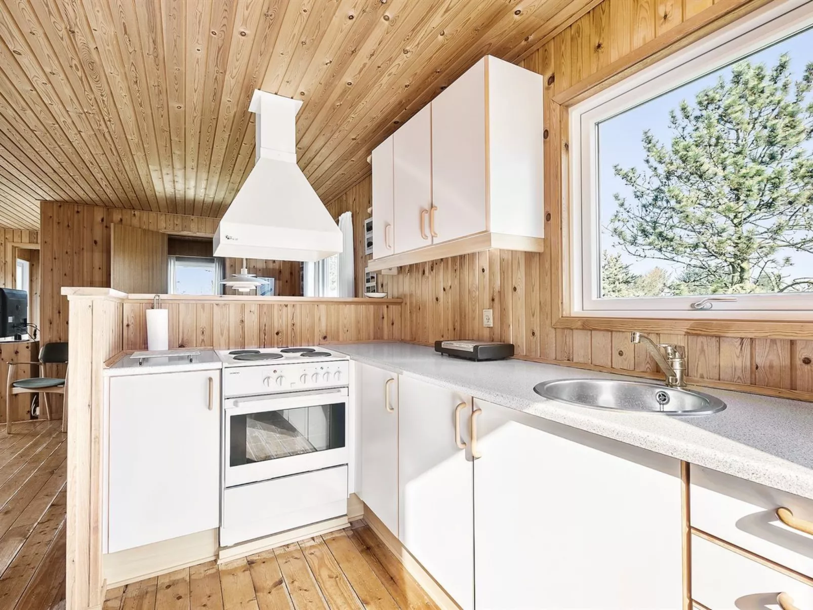 "Freija" - 719m from the sea-Binnen