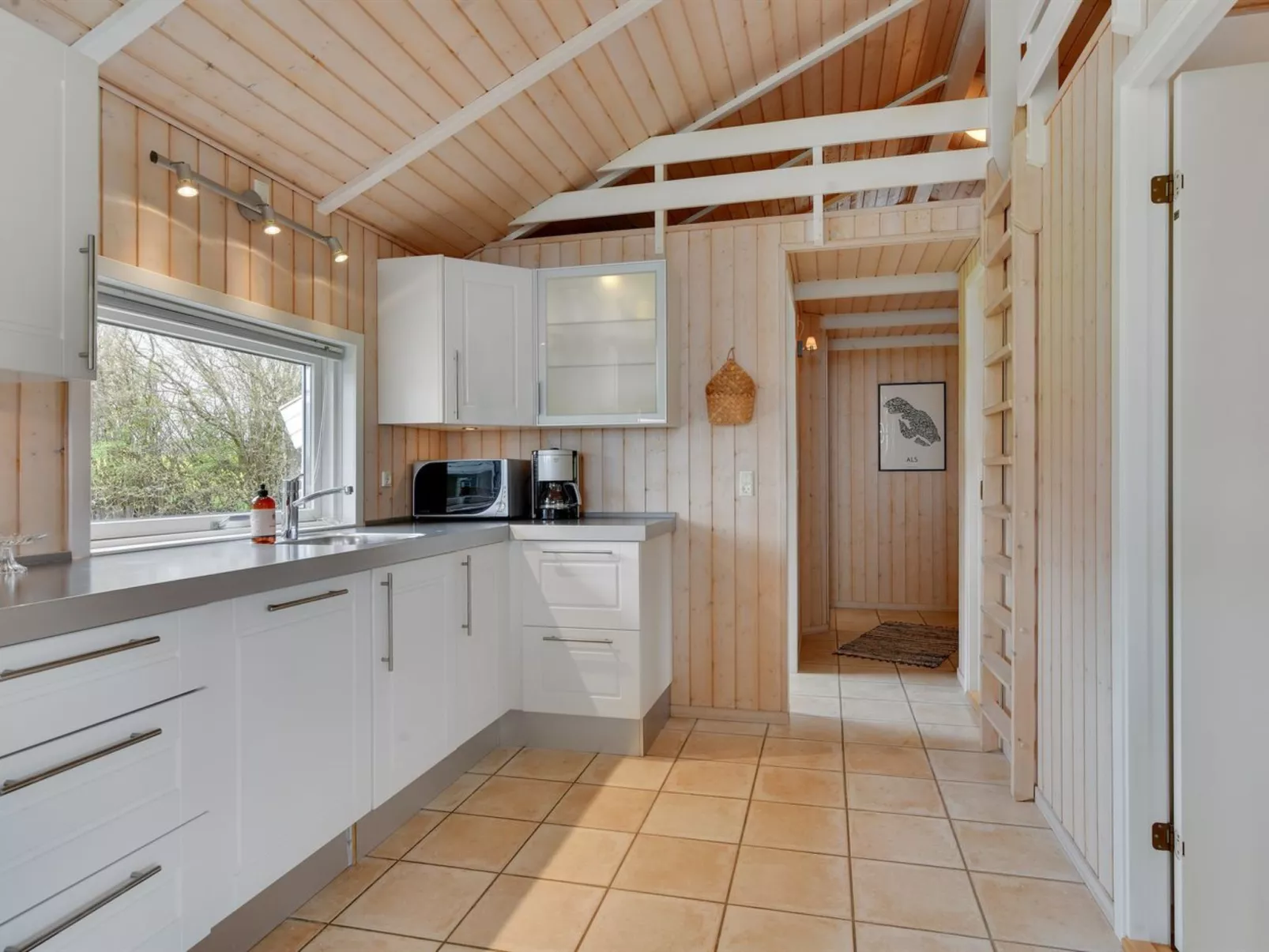 "Deline" - 250m from the sea-Binnen