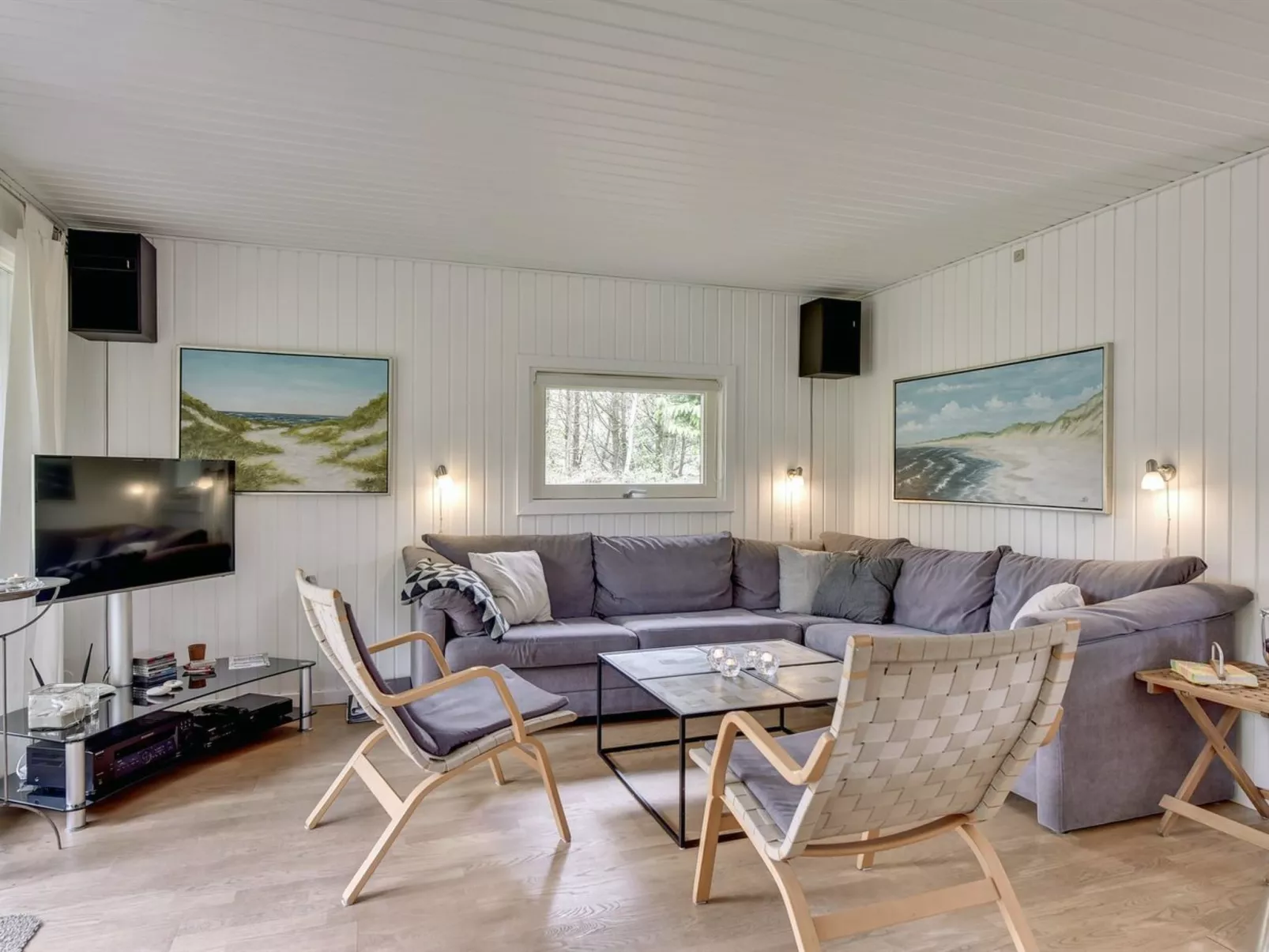 "Tjordis" - 600m to the fjord-Binnen