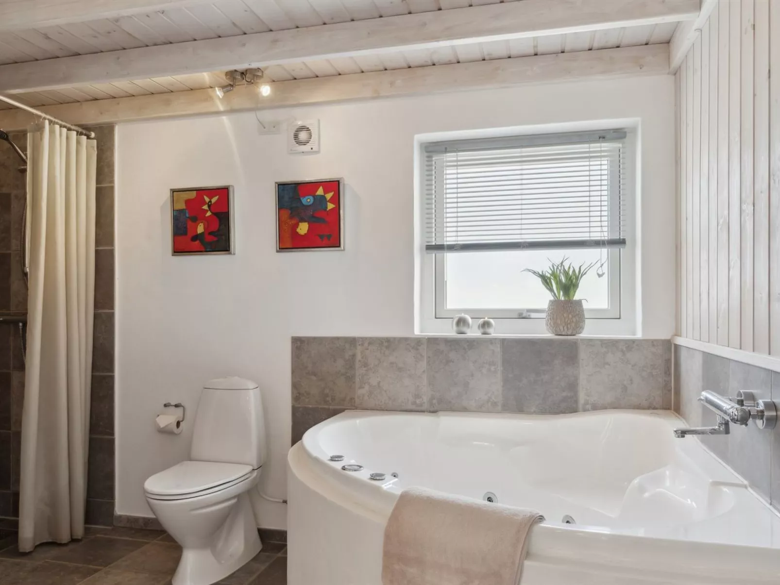 "Ohto" - 281m from the sea-Binnen