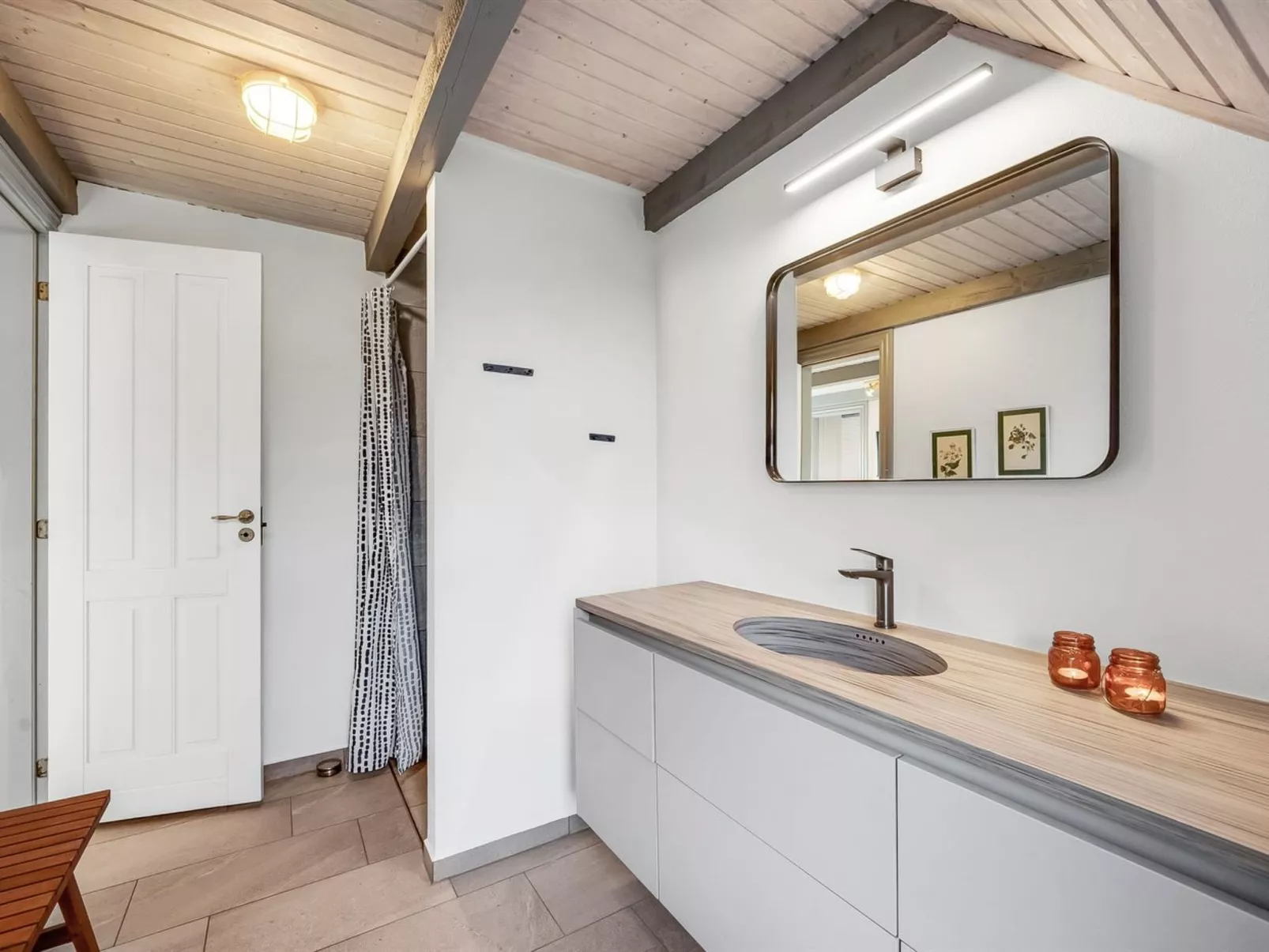 "Vangja" - 700m to the fjord-Binnen