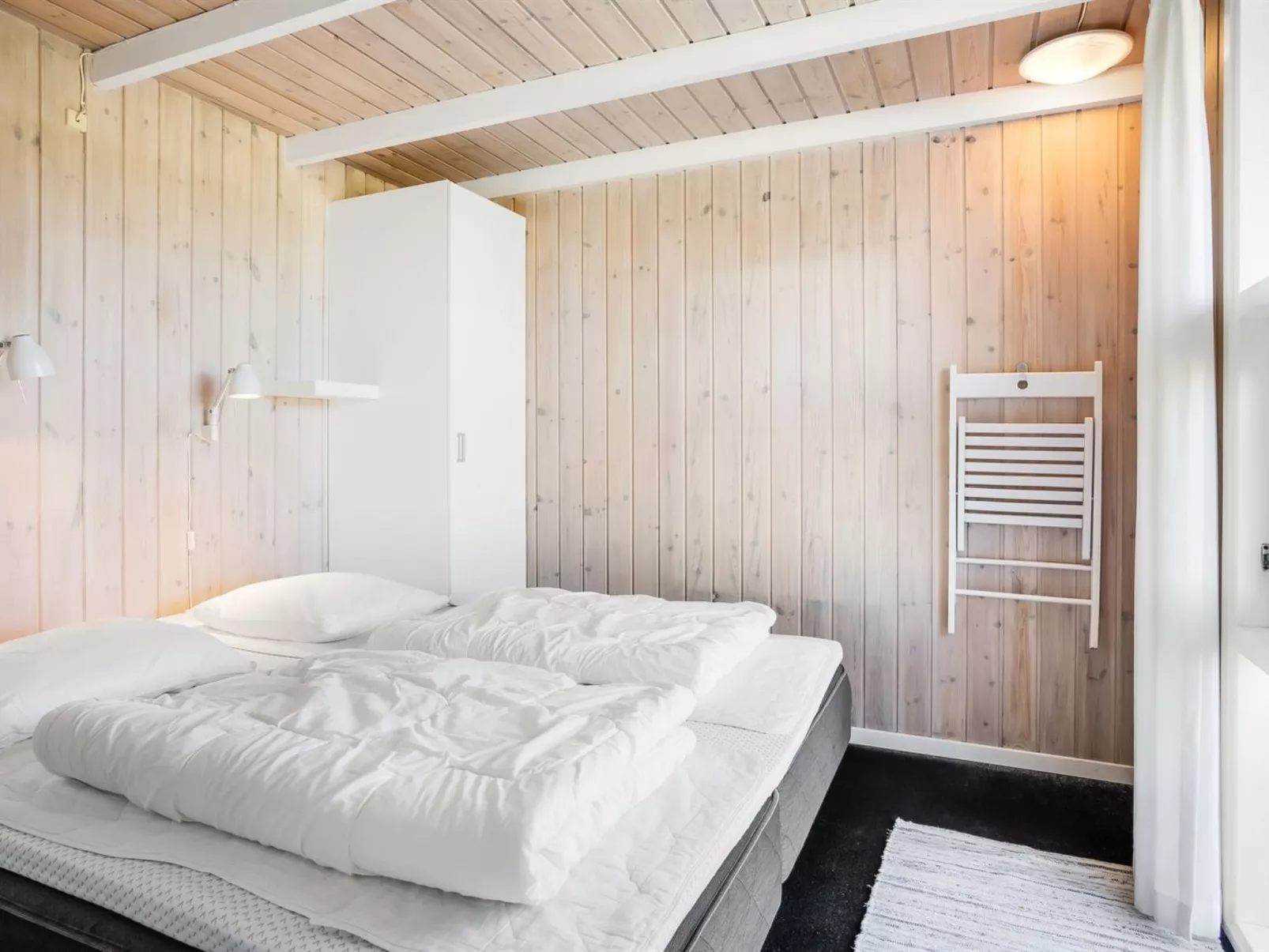 "Venja" - 200m from the sea-Binnen