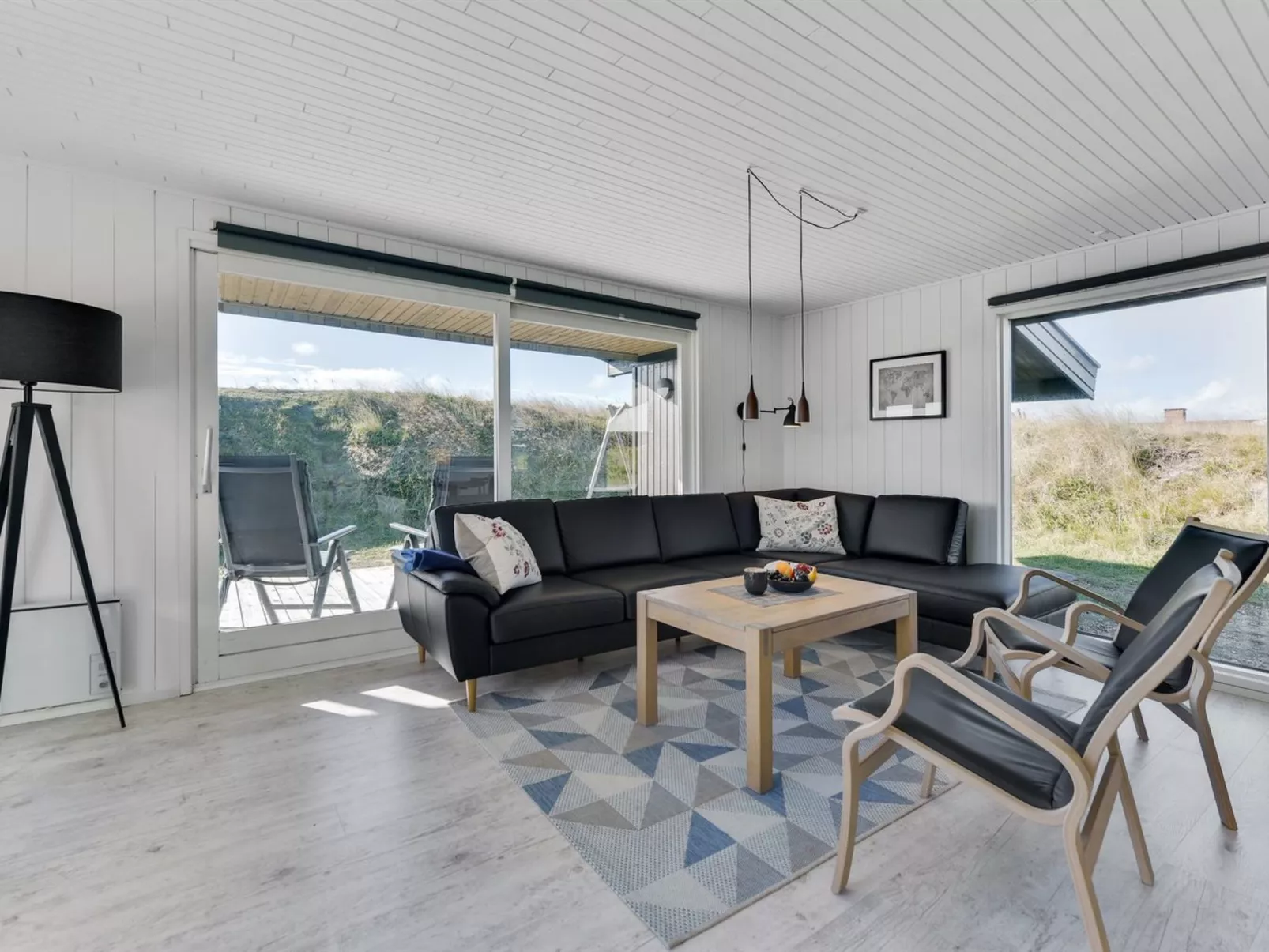 "Aiske" -  from the sea-Binnen