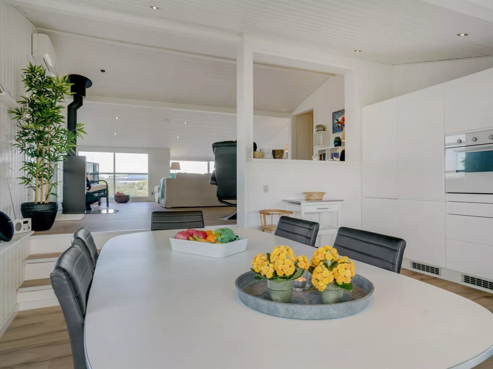 "Bertil" - 400m from the sea-Binnen