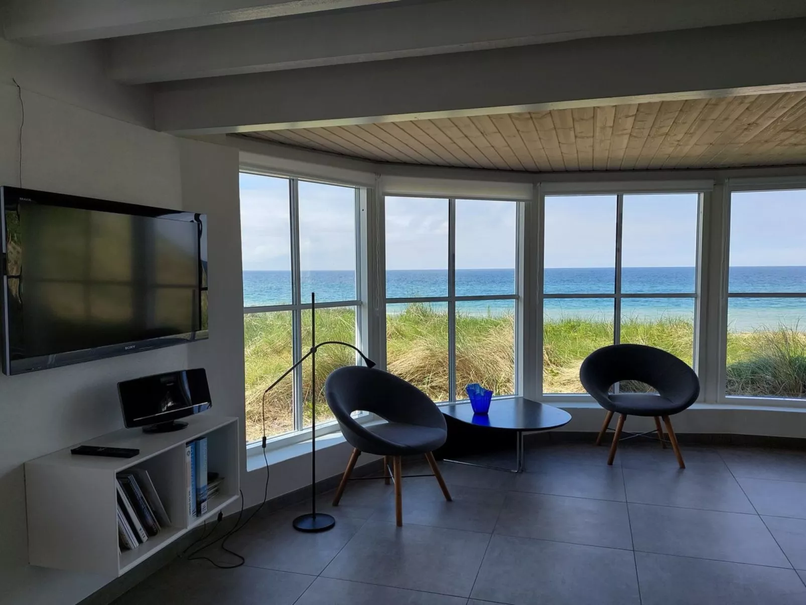 "Hillegonde" - 84m from the sea-Binnen