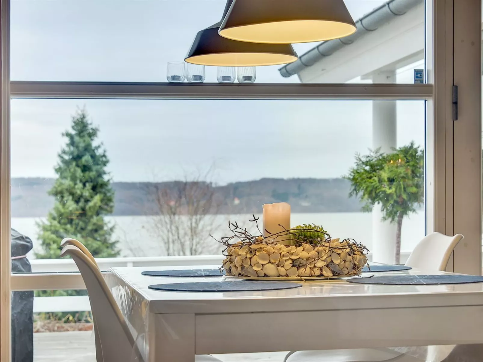 "Tini" - 50m to the fjord-Binnen