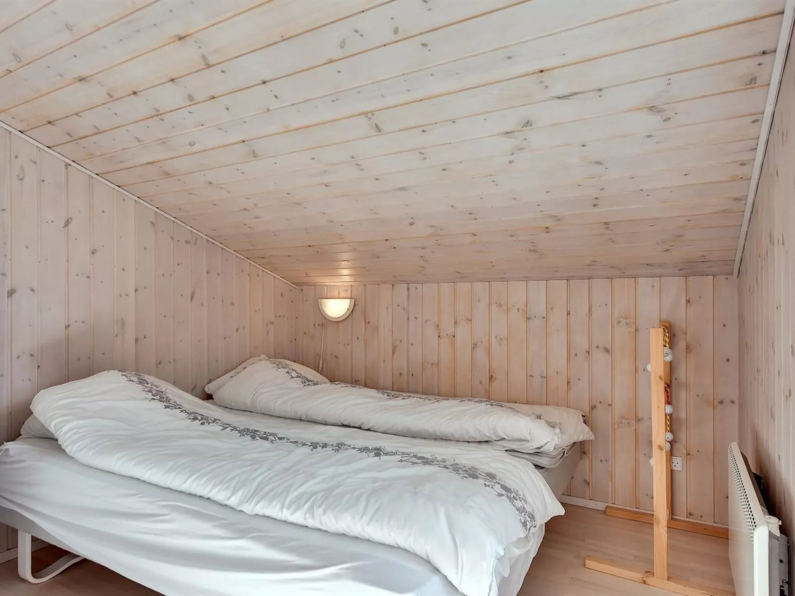 "Enja" - 150m from the sea-Binnen