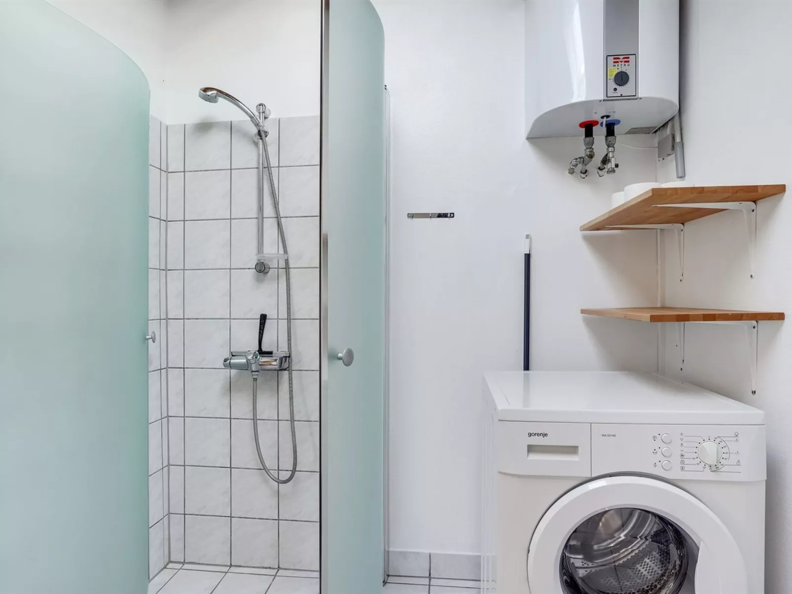 "Jeldrik" - 100m from the sea-Binnen