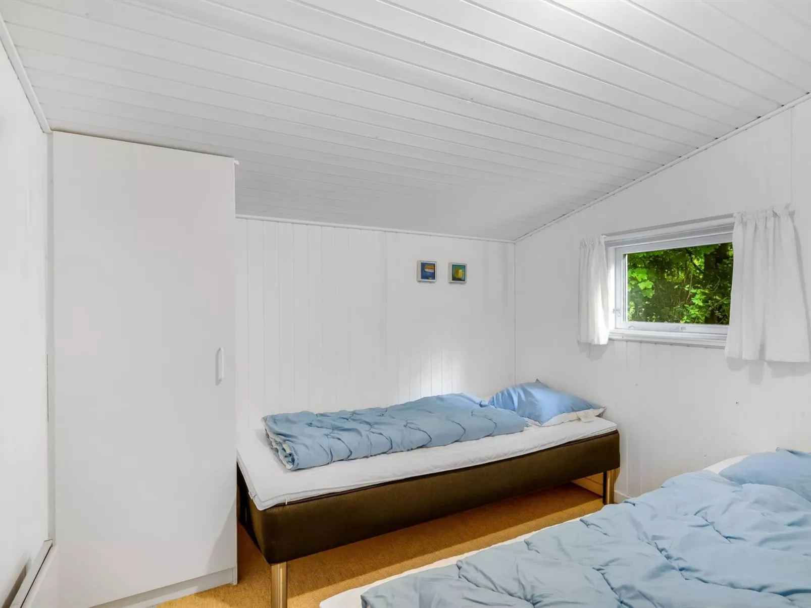 "Fergie" - 400m from the sea-Binnen