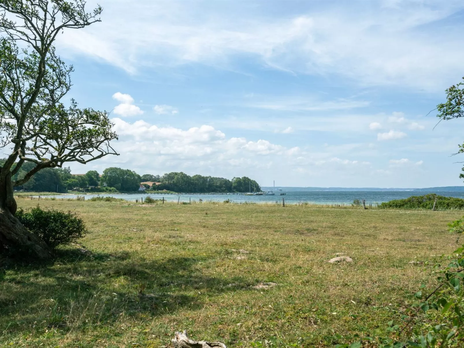 "Jeppe" - 50m to the fjord-Buiten