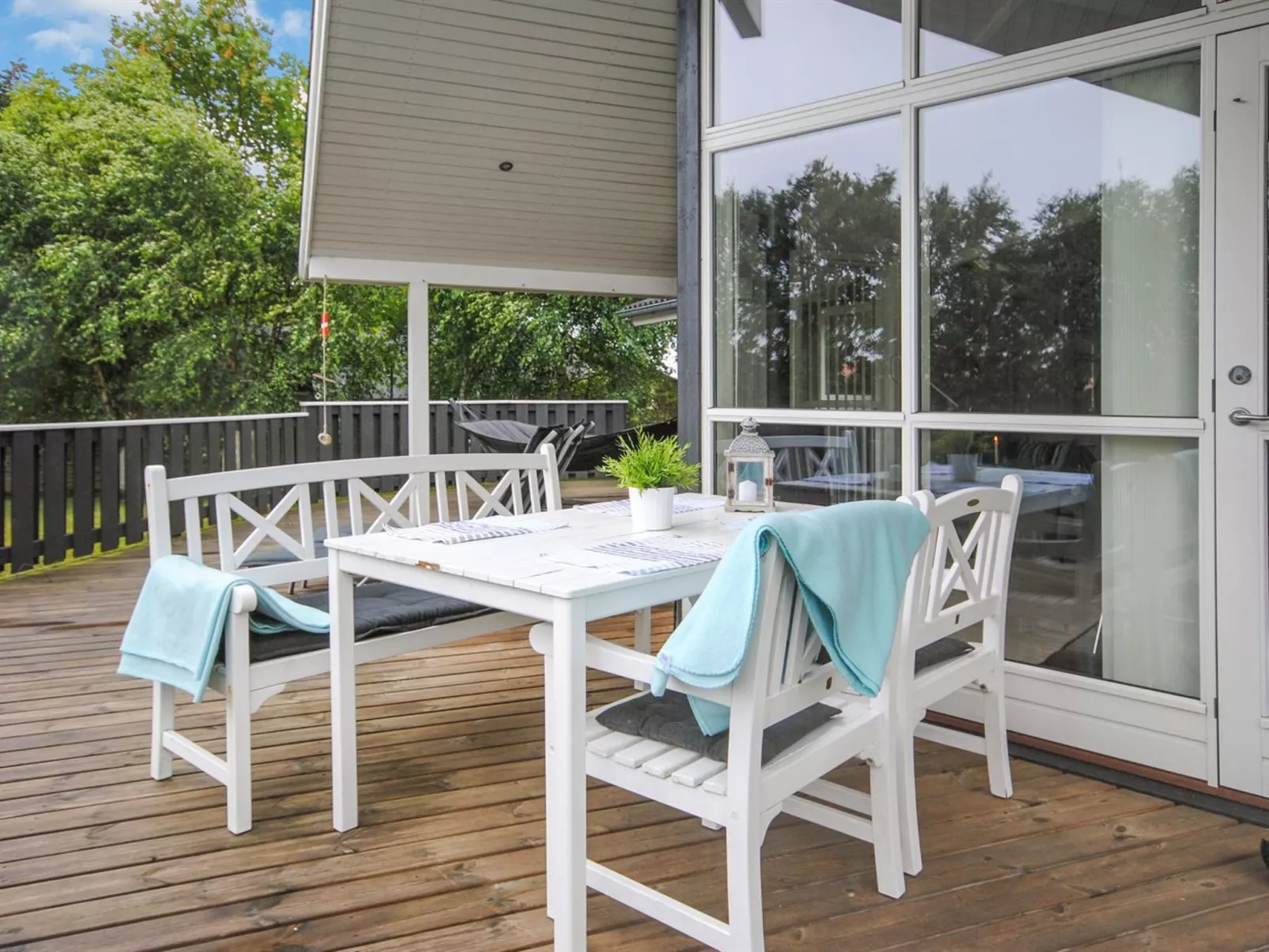 "Evelina" - 150m to the fjord-Buiten