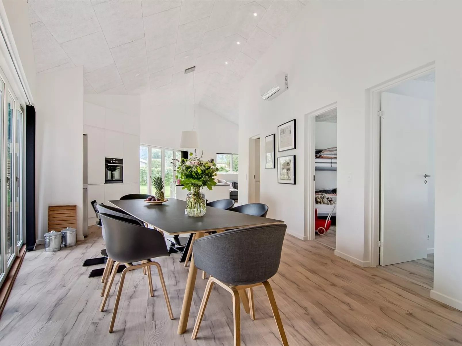 "Dorthie" - 800m from the sea-Binnen