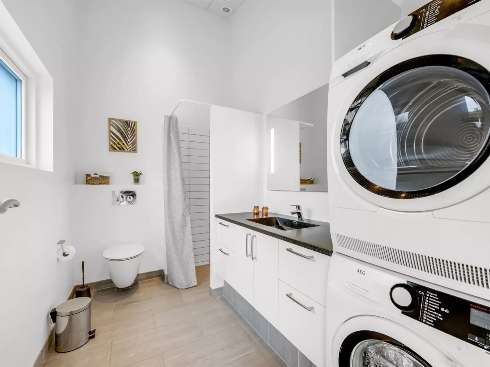 "Weike" - 950m to the fjord-Binnen