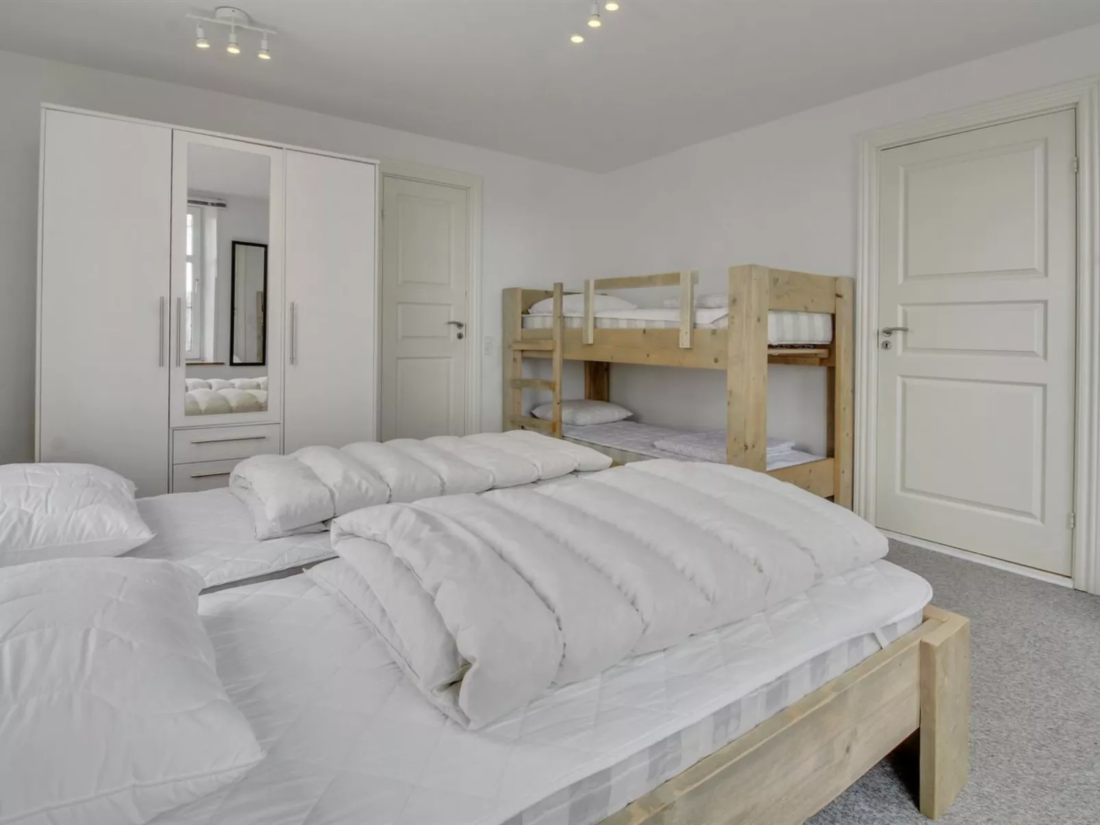 "Juuso" - 20km from the sea-Binnen