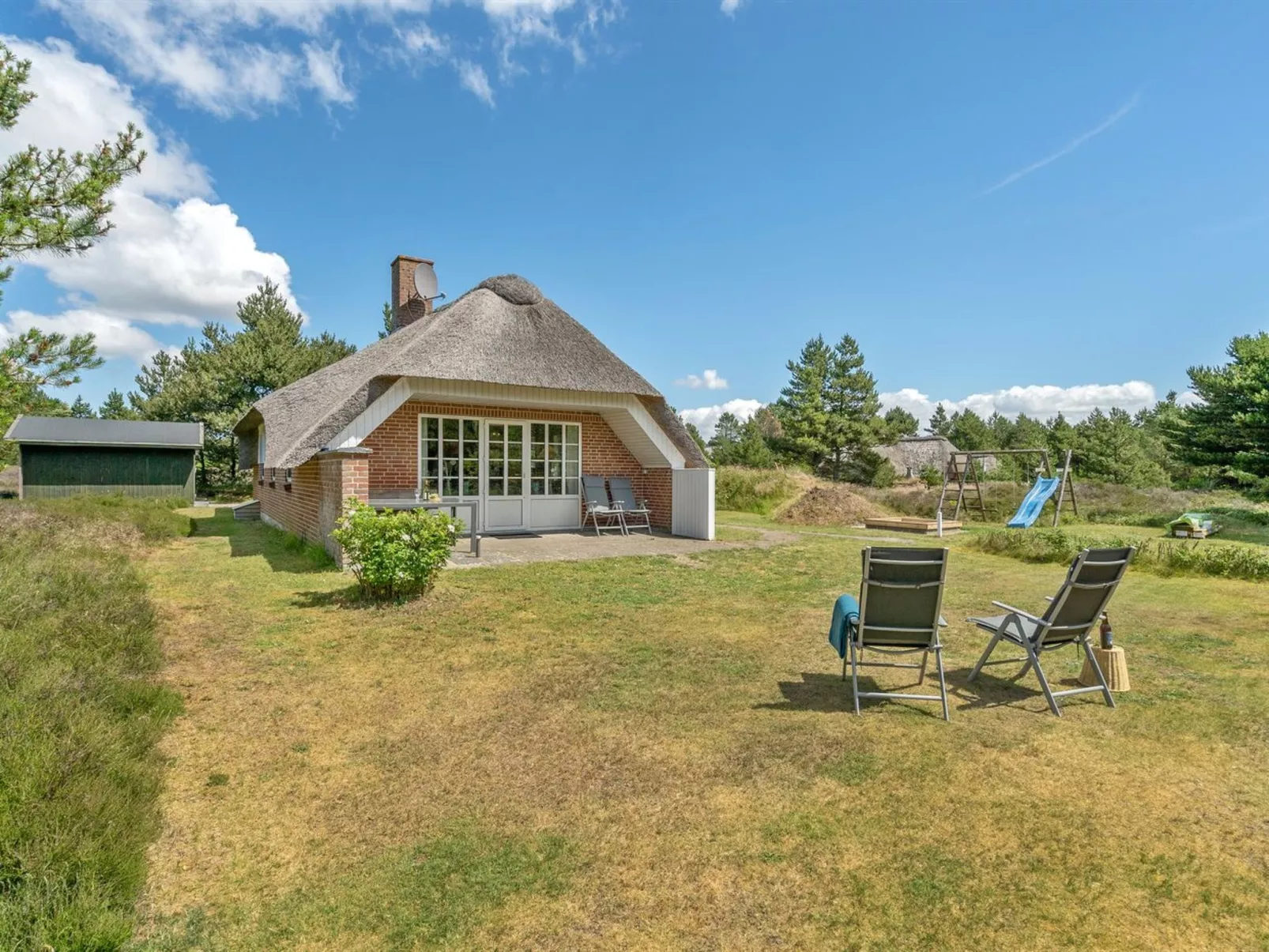 "Hakun" - 4km from the sea-Buiten