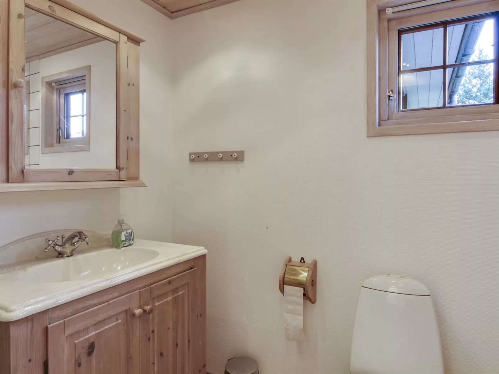 "Jo" - 1.2km from the sea-Binnen