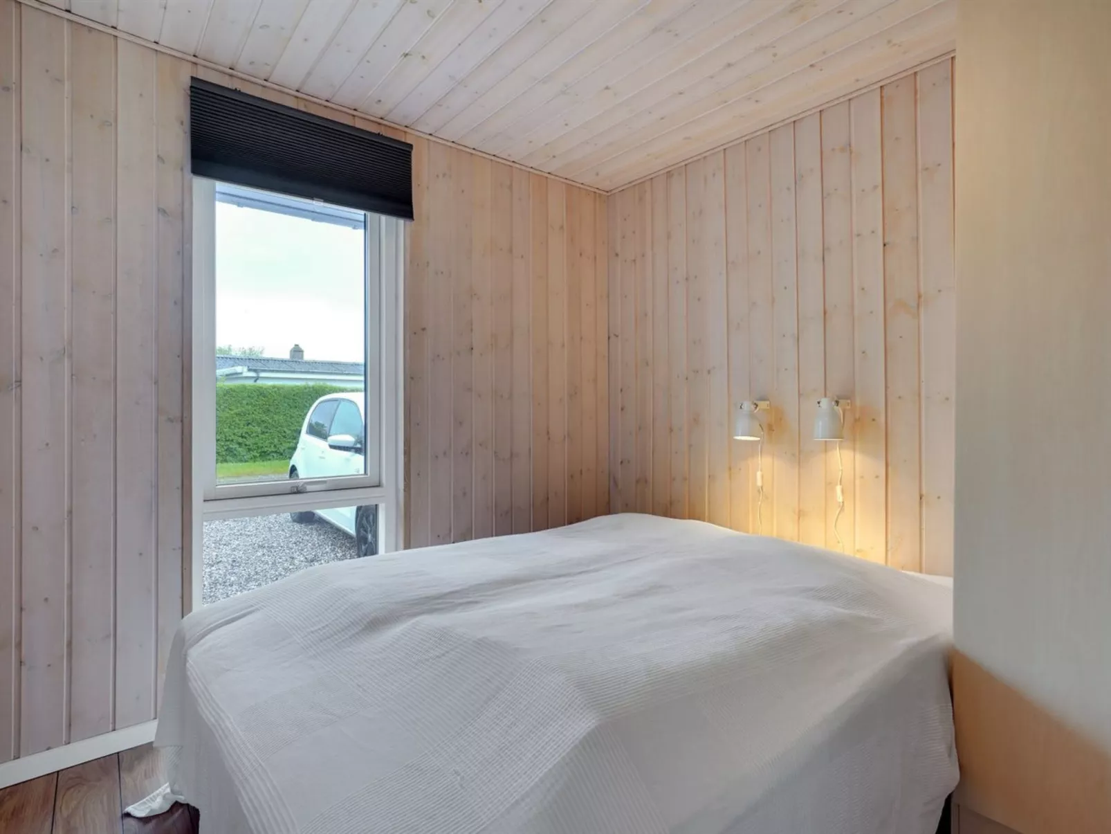 "Nine" - 200m from the sea-Binnen