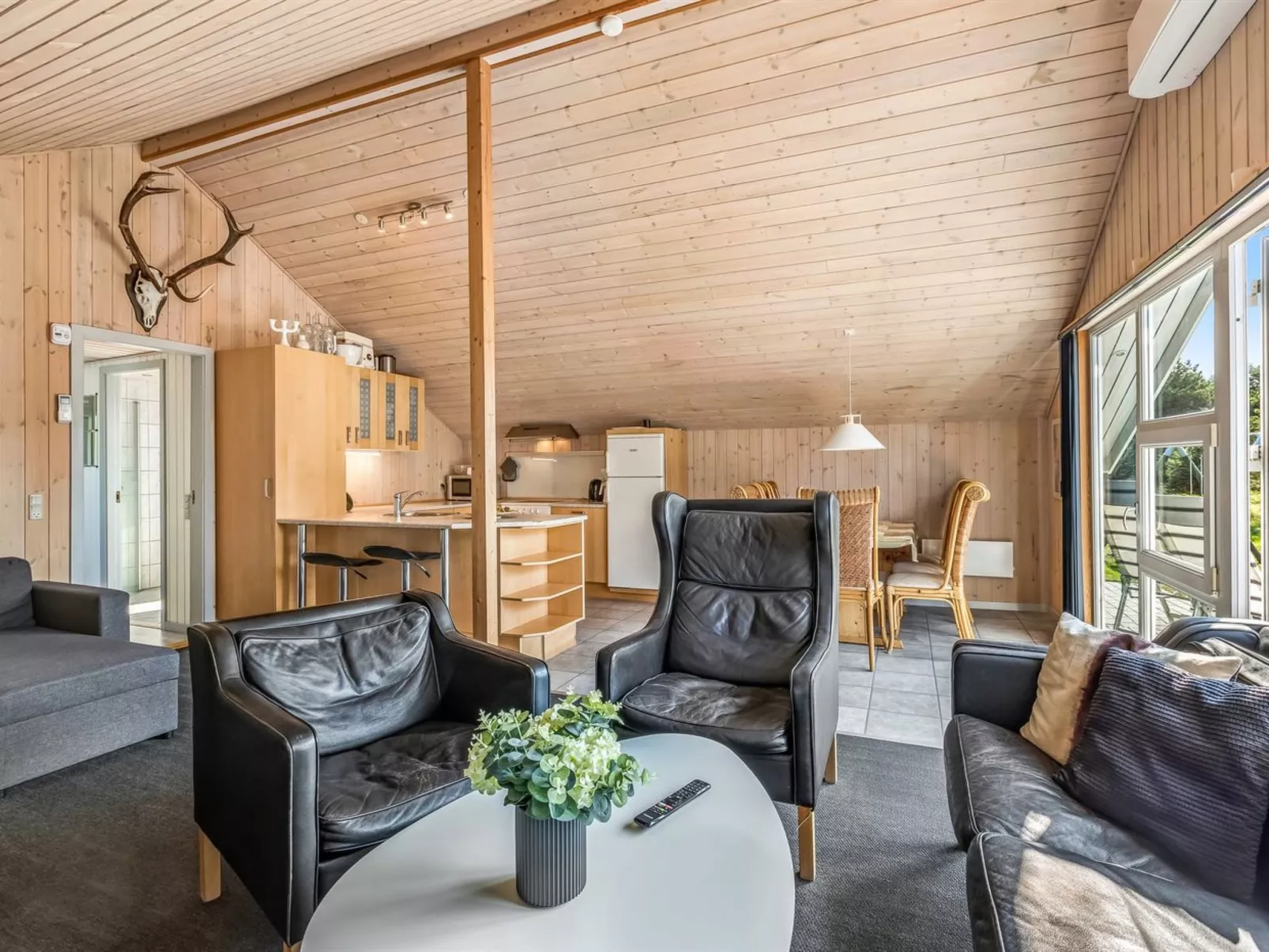 "Sanelma" - 900m from the sea-Binnen