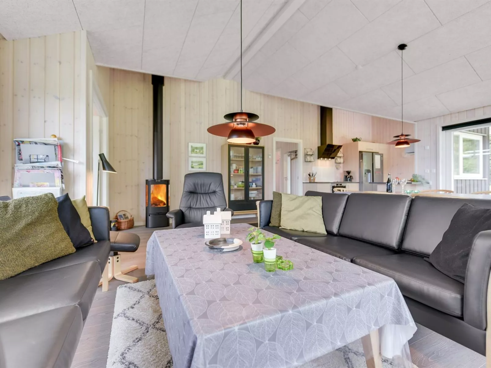 "Rathulf" - 500m from the sea-Binnen