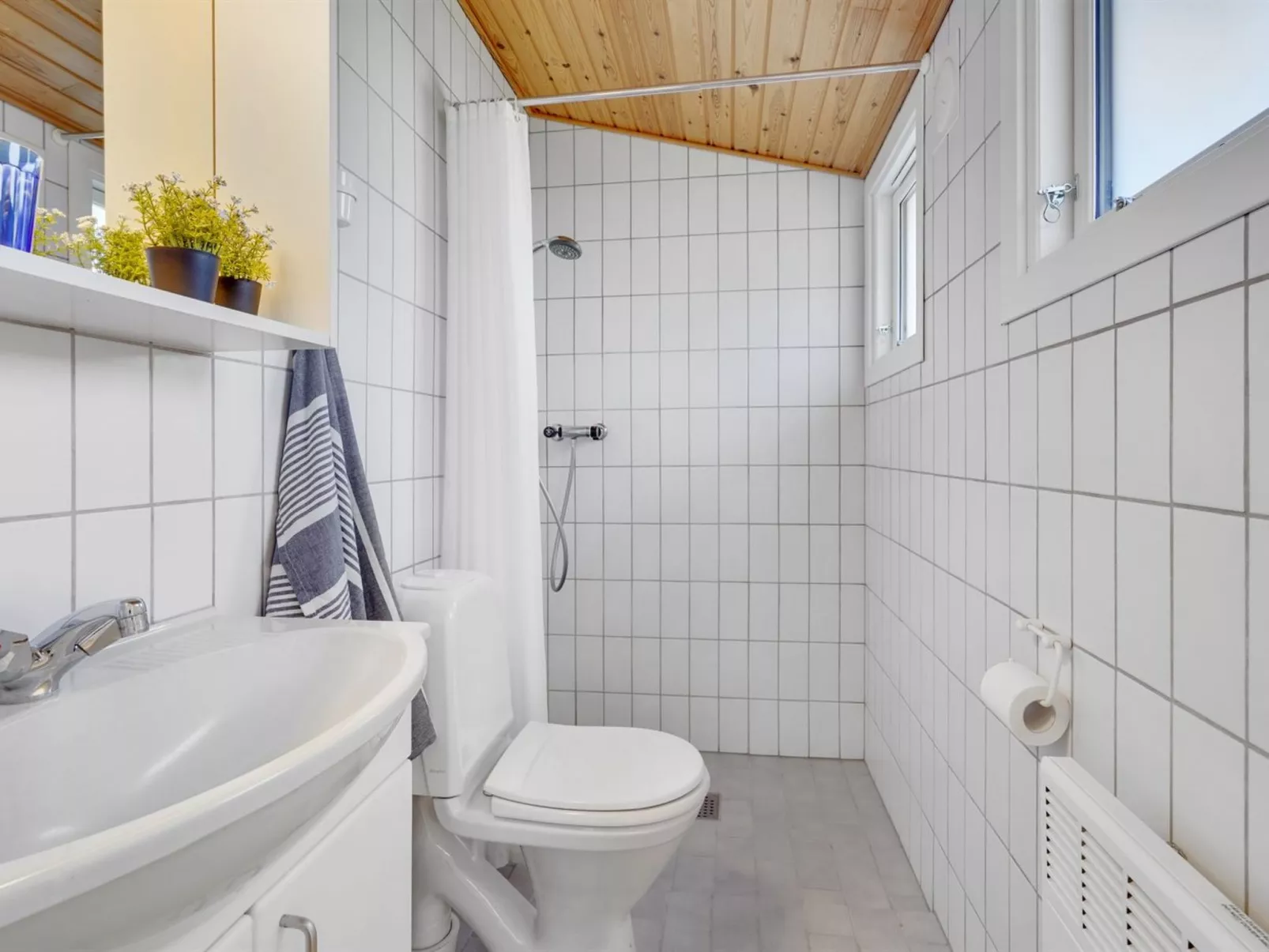 "Undis" - 660m from the sea-Binnen