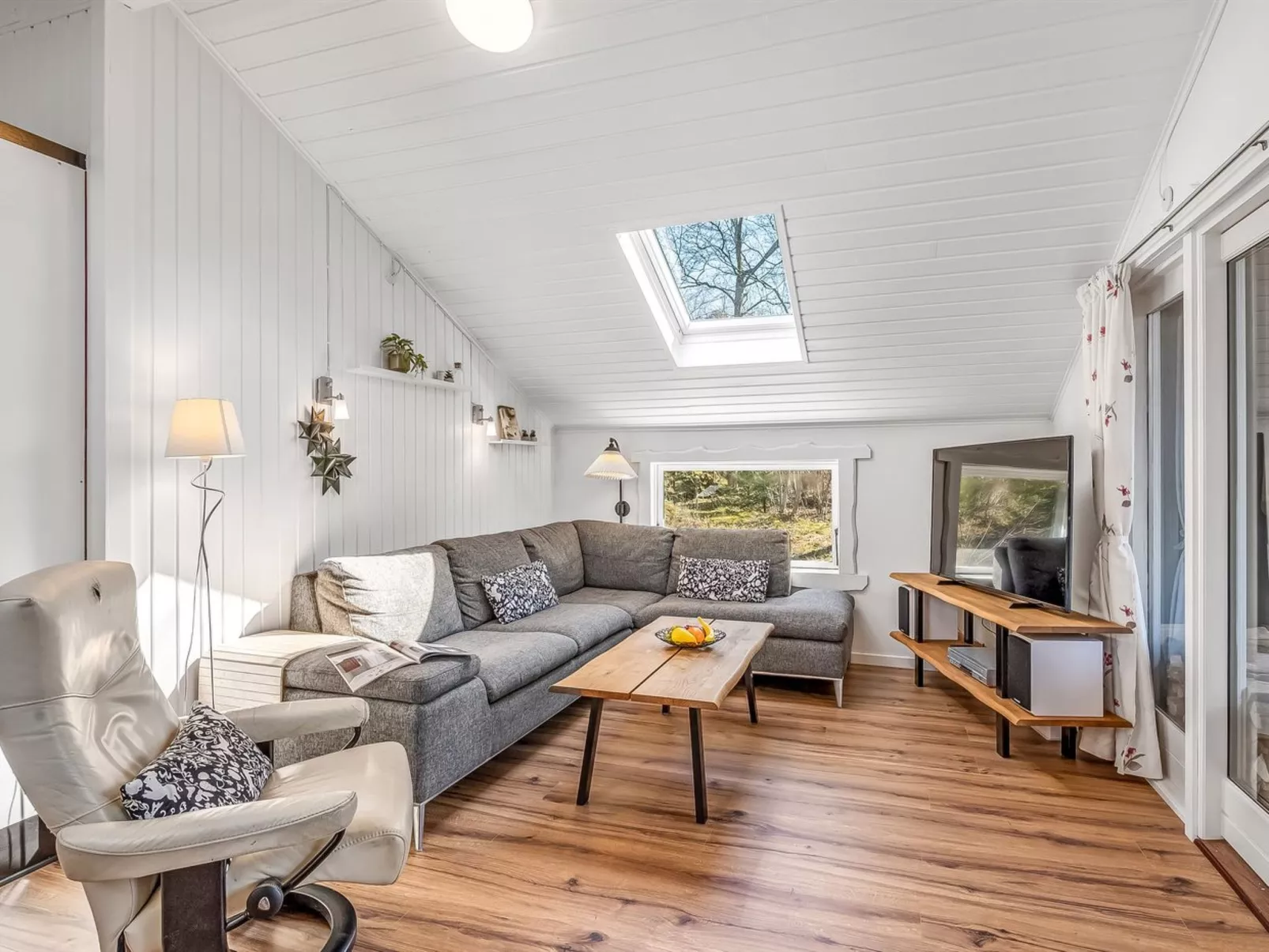 "Caya" - 450m to the fjord-Binnen