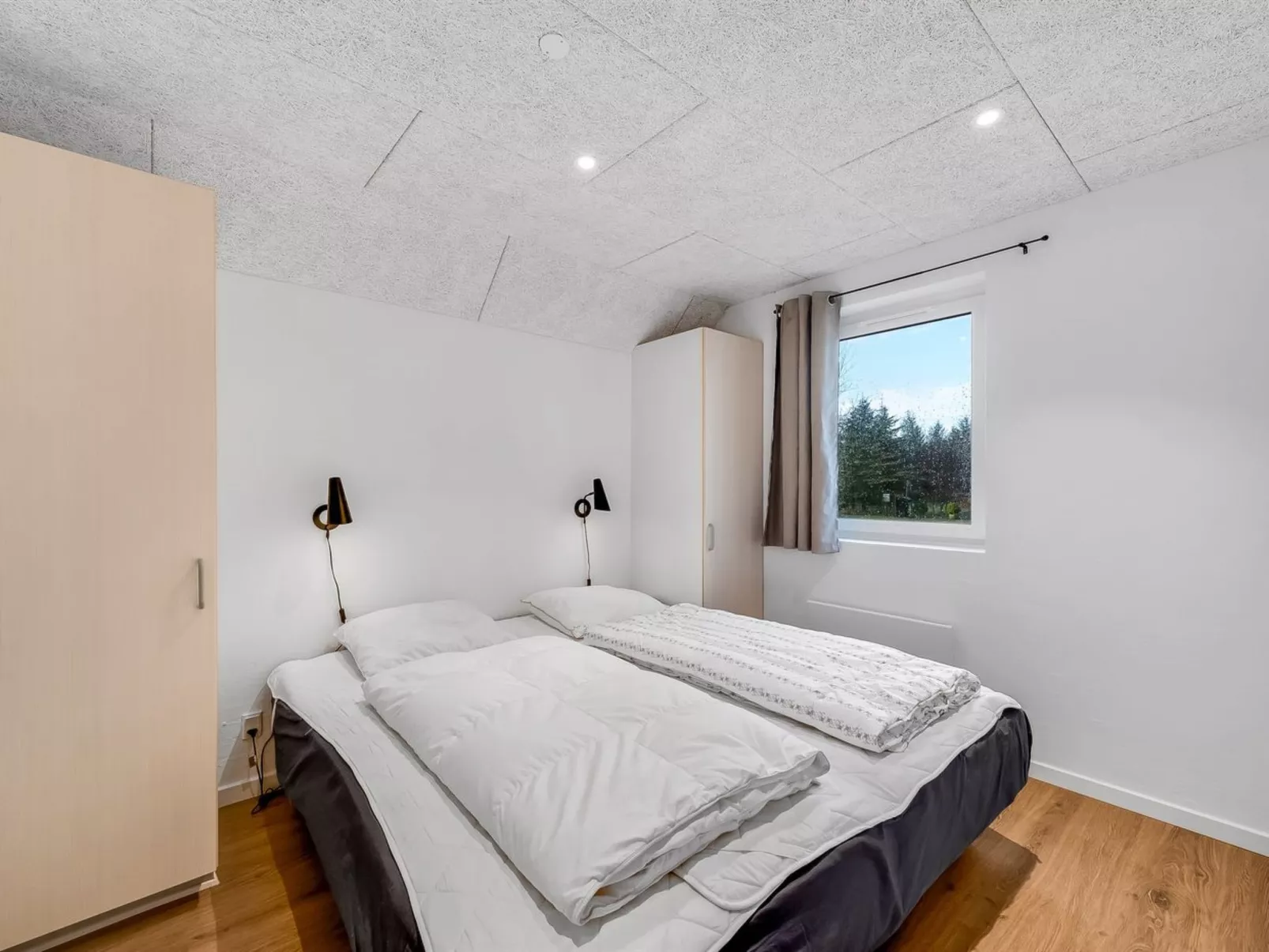 "Thana" - 1.4km from the sea-Binnen