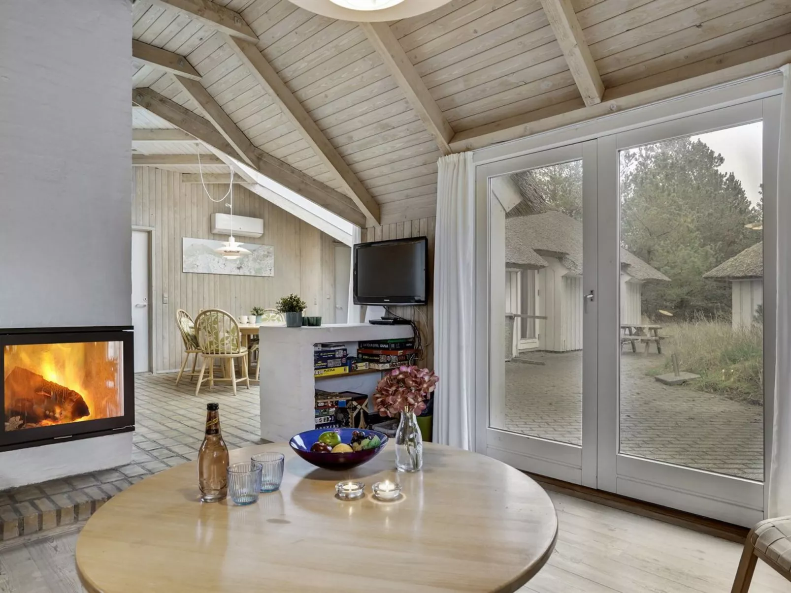 "Catarine" - 1.1km from the sea-Binnen