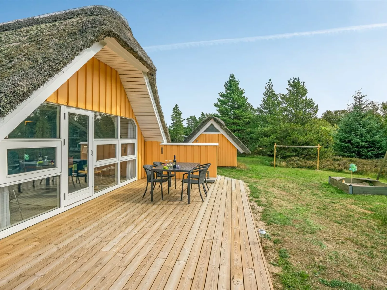 "Wale" - 3.3km from the sea-Buiten