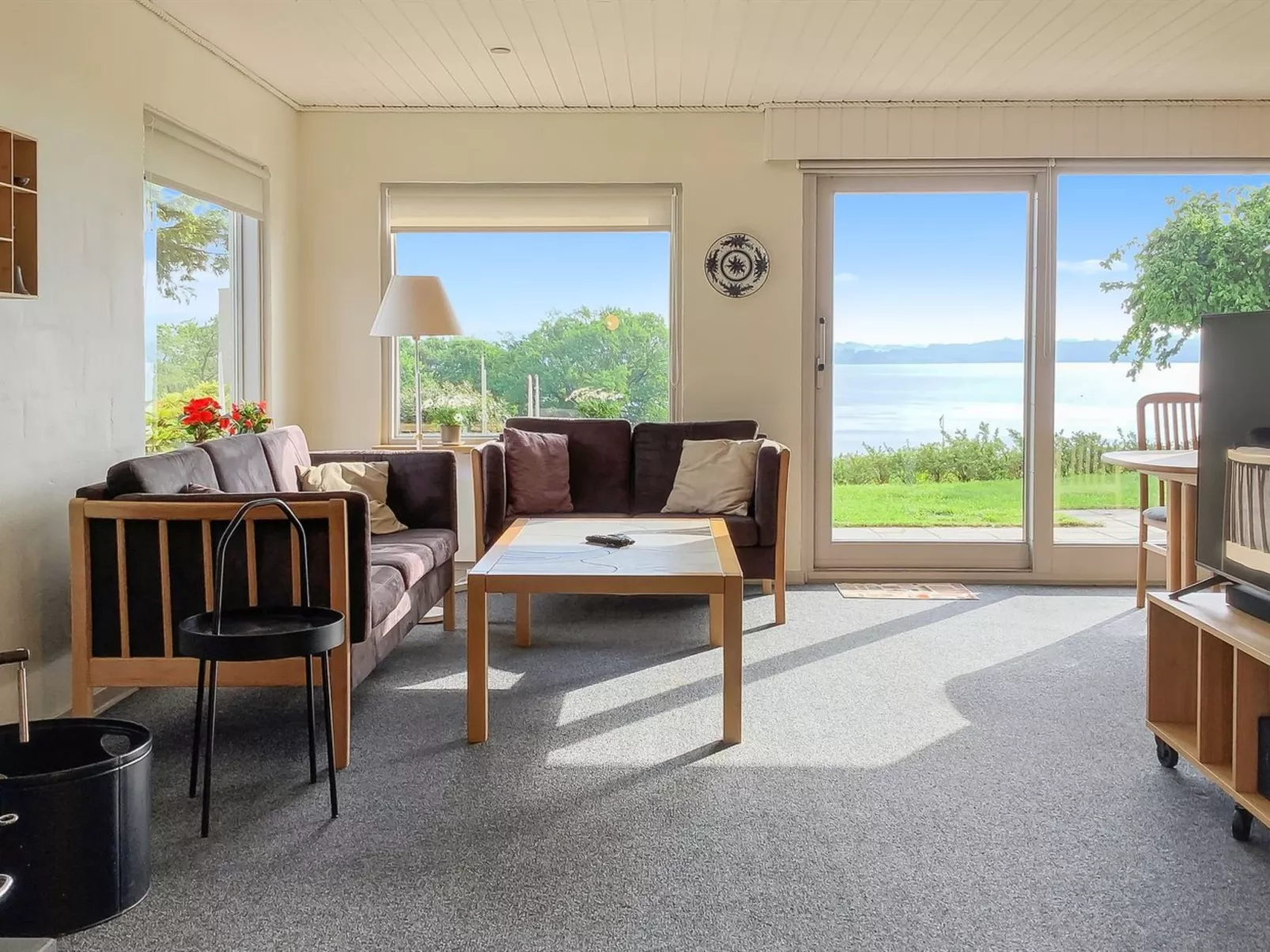 "Launo" - 150m to the fjord-Binnen