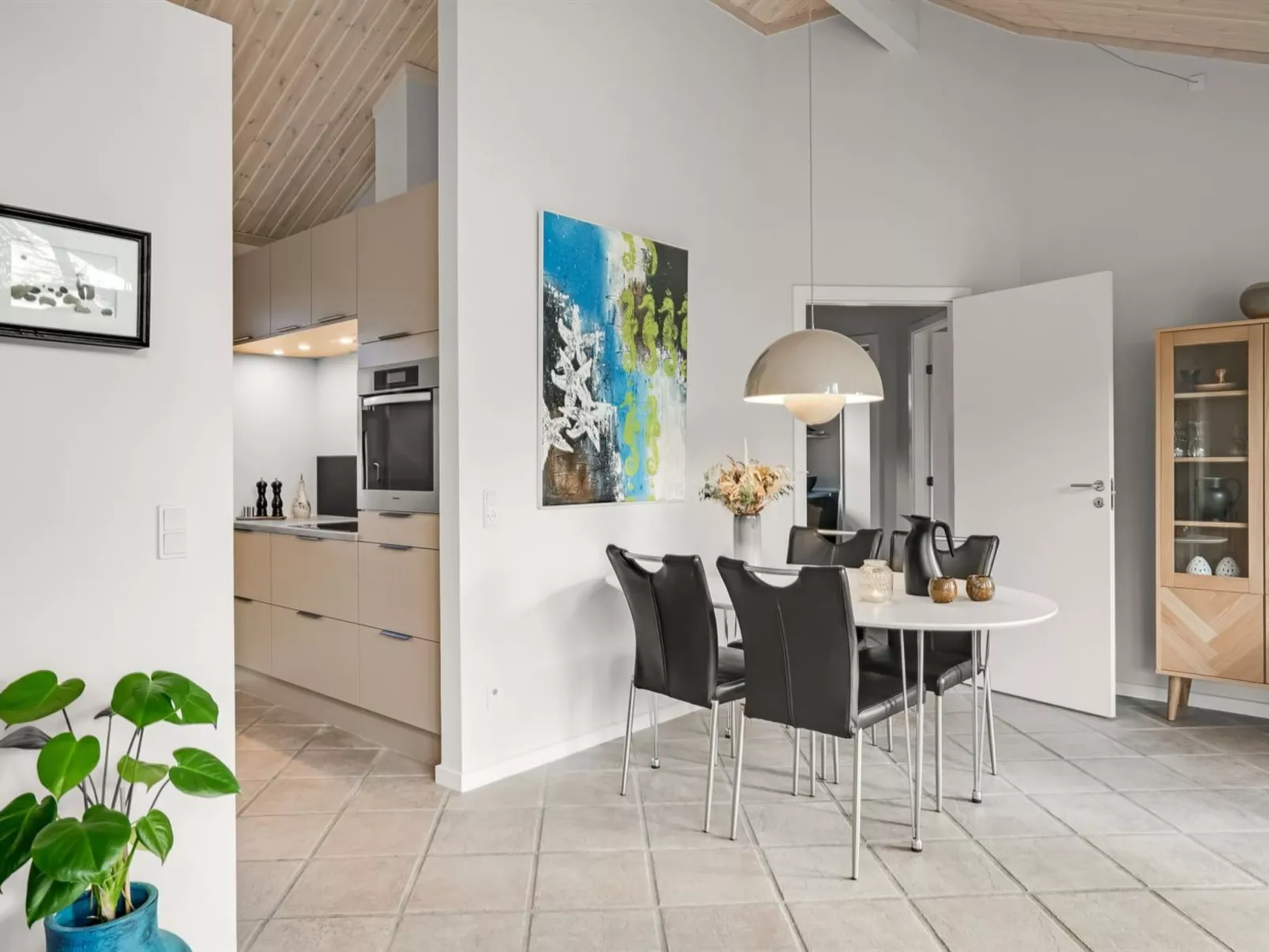 "Talula" - 350m from the sea-Binnen