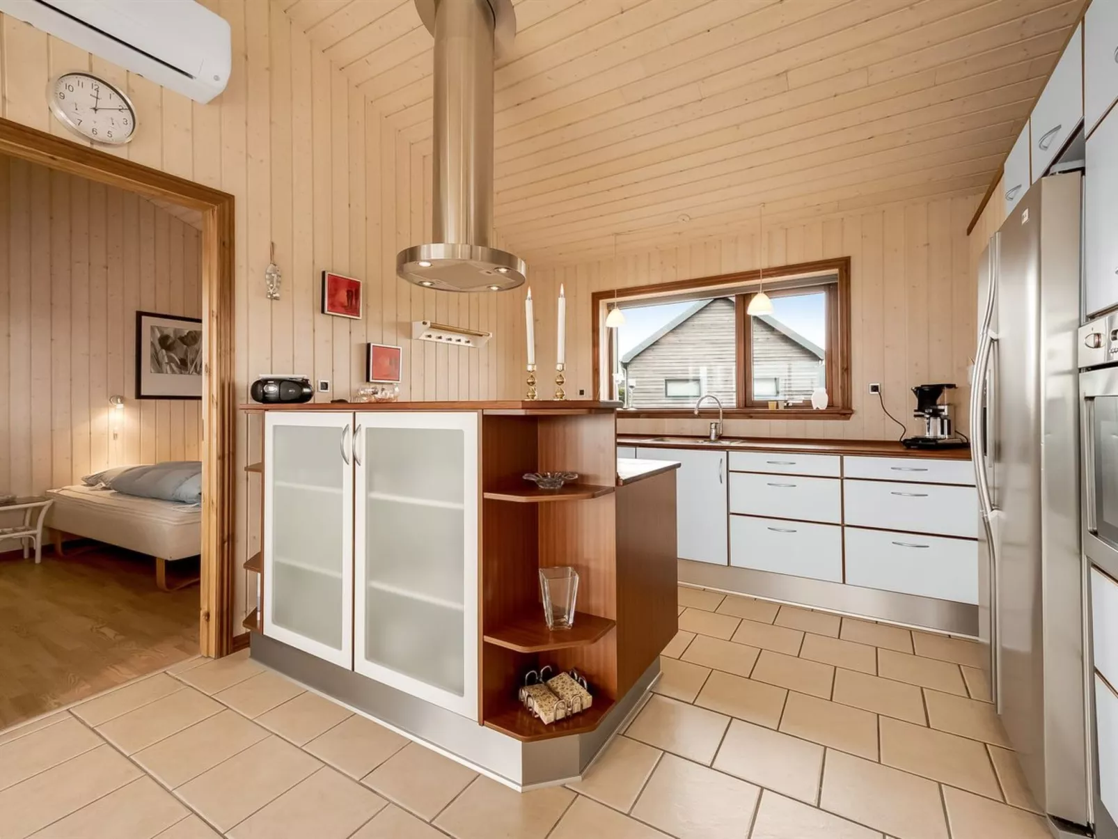 "Malila" - 400m to the fjord-Binnen