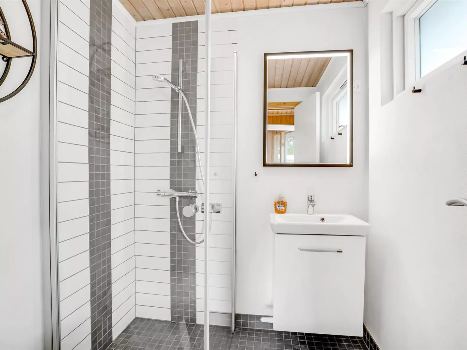 "Sverker" - 300m from the sea-Binnen