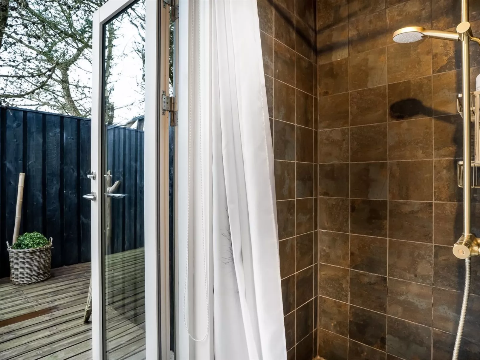 "Ayelen" - 600m from the sea-Binnen