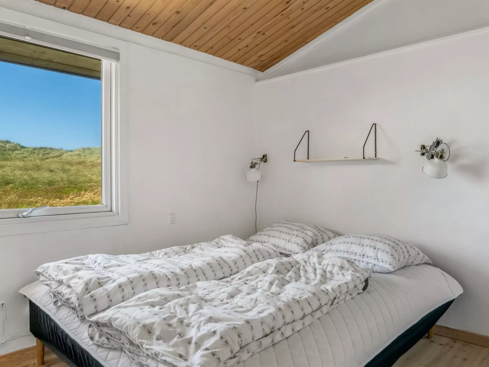 "Hilka" - 75m from the sea-Binnen