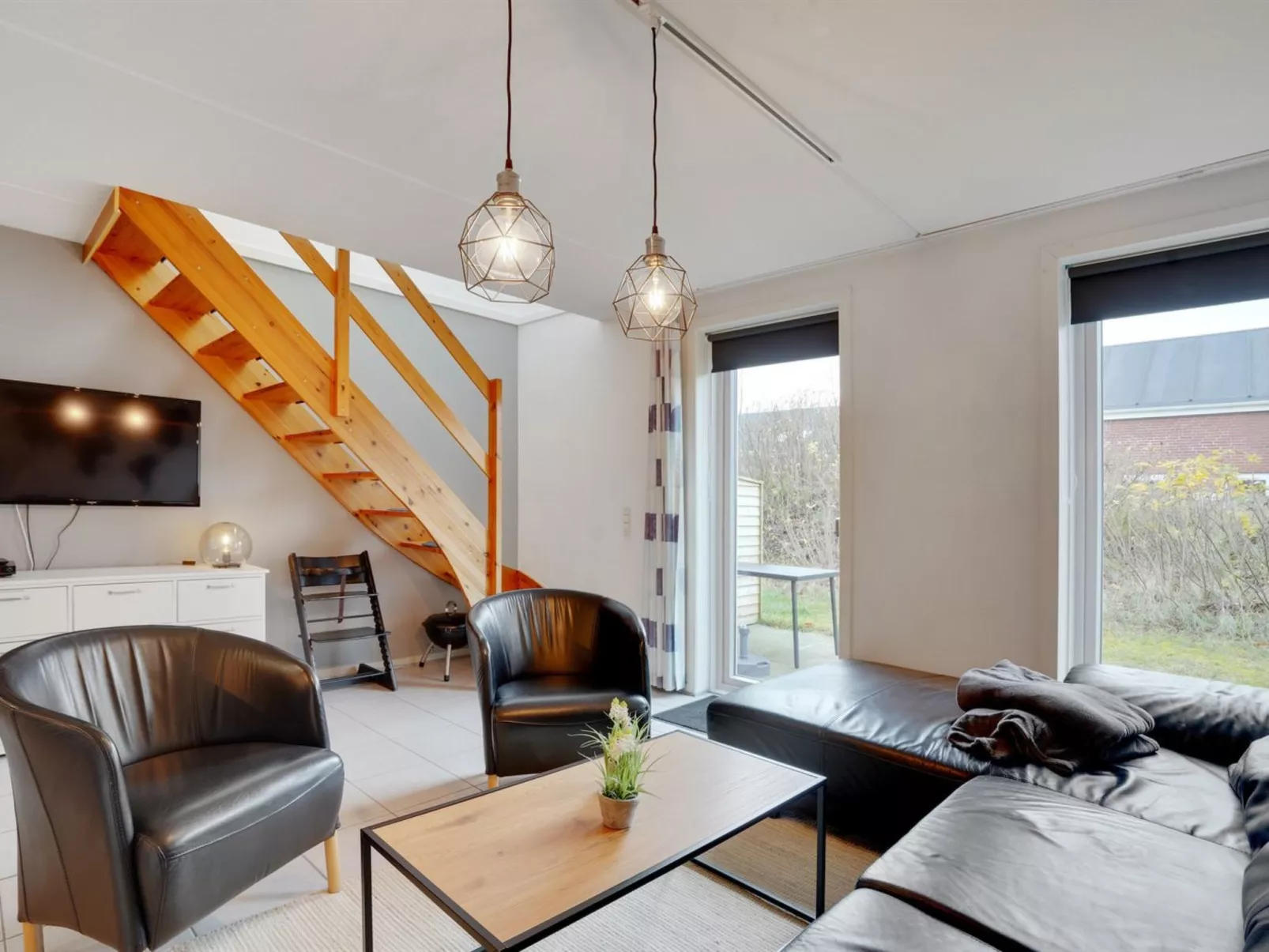 "Paula" - 2.3km from the sea - Binnen
